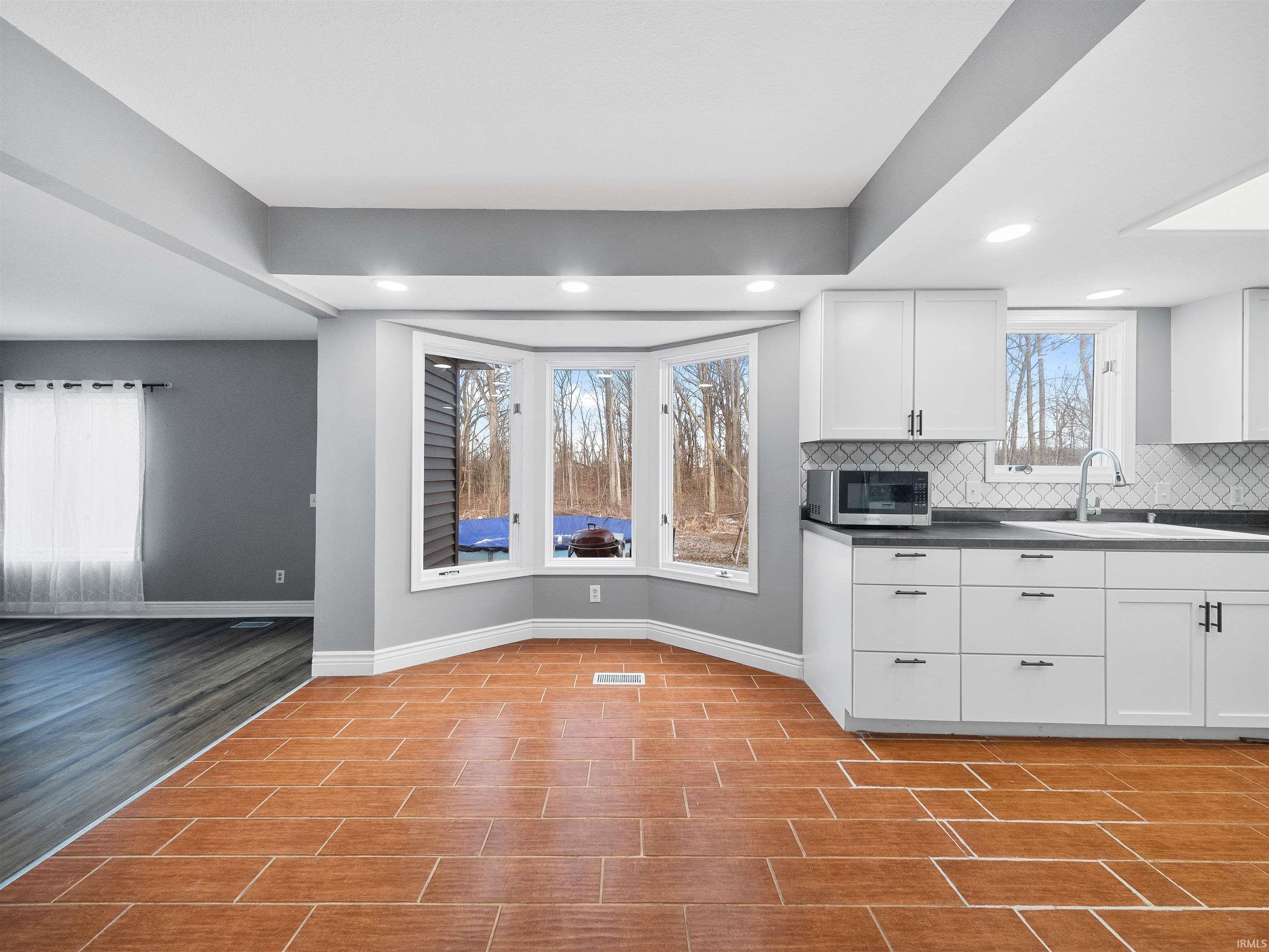 Photo 5 of 6229 Bellingham Lane