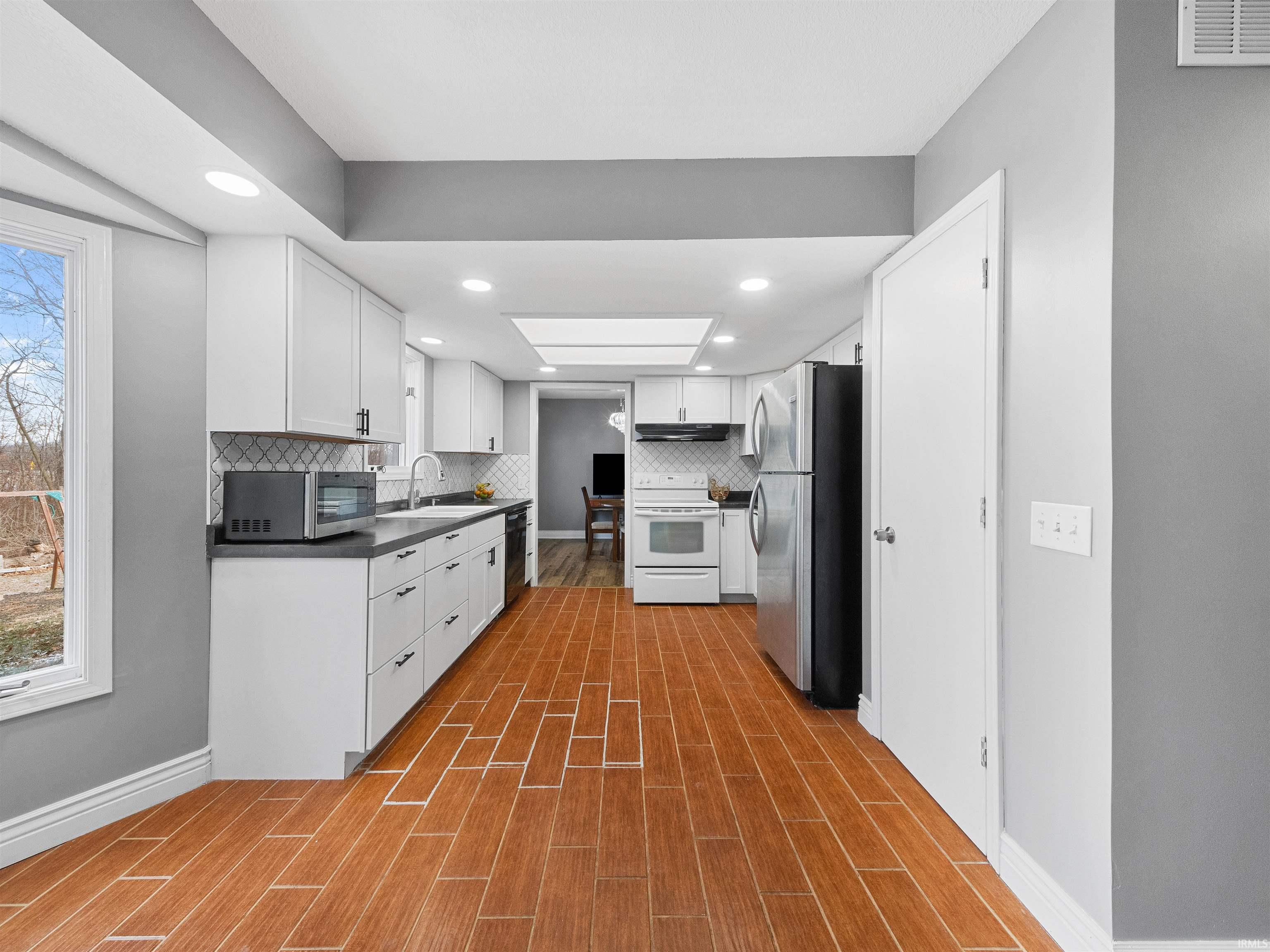 Photo 7 of 6229 Bellingham Lane