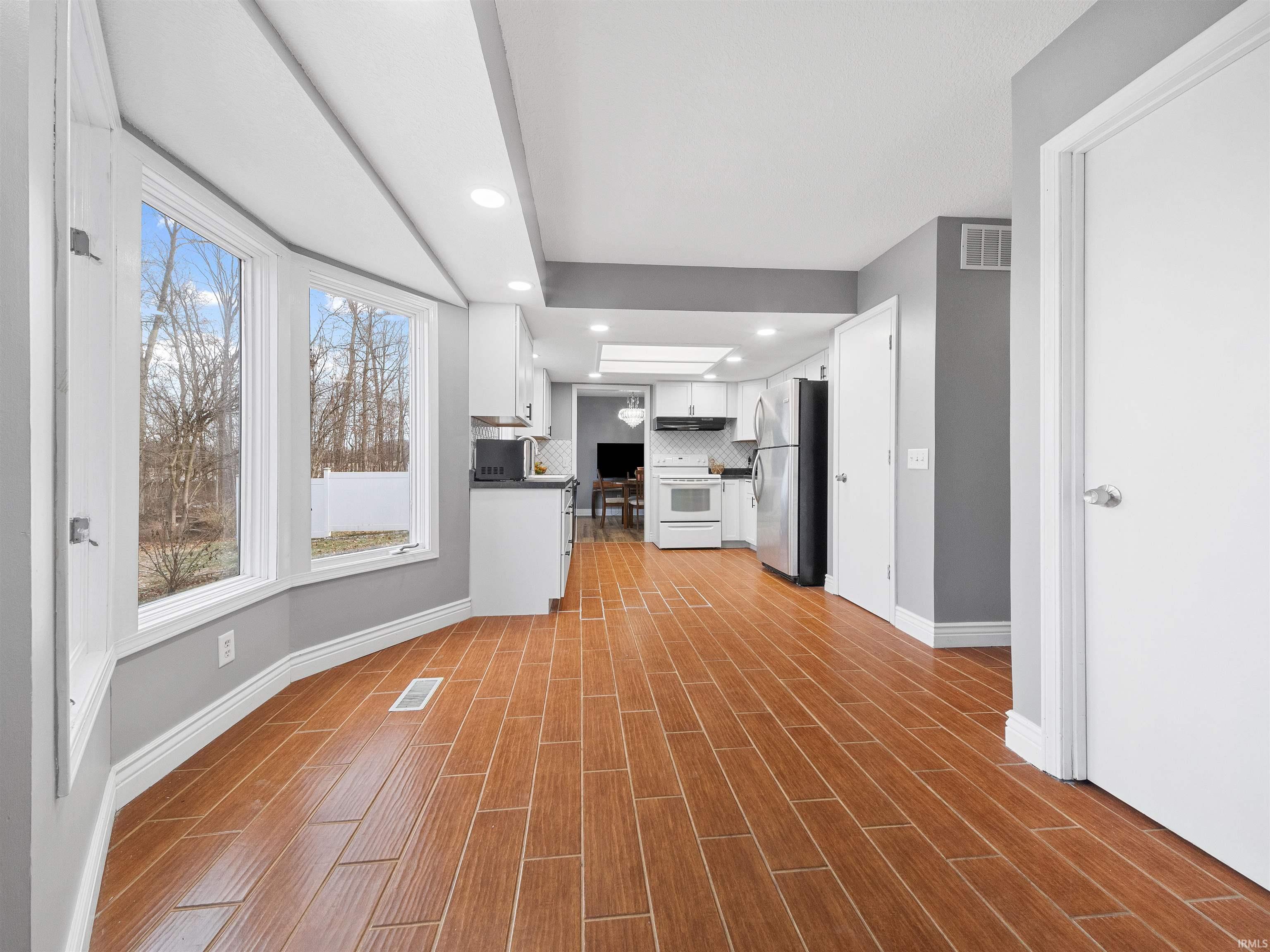 Photo 8 of 6229 Bellingham Lane