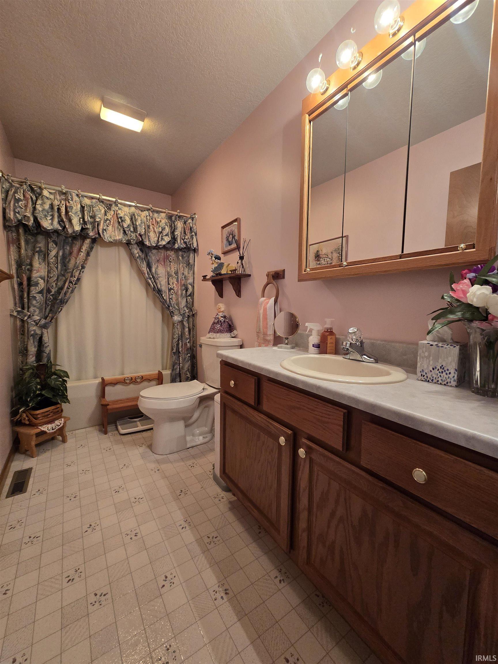 1104 Westfield Court