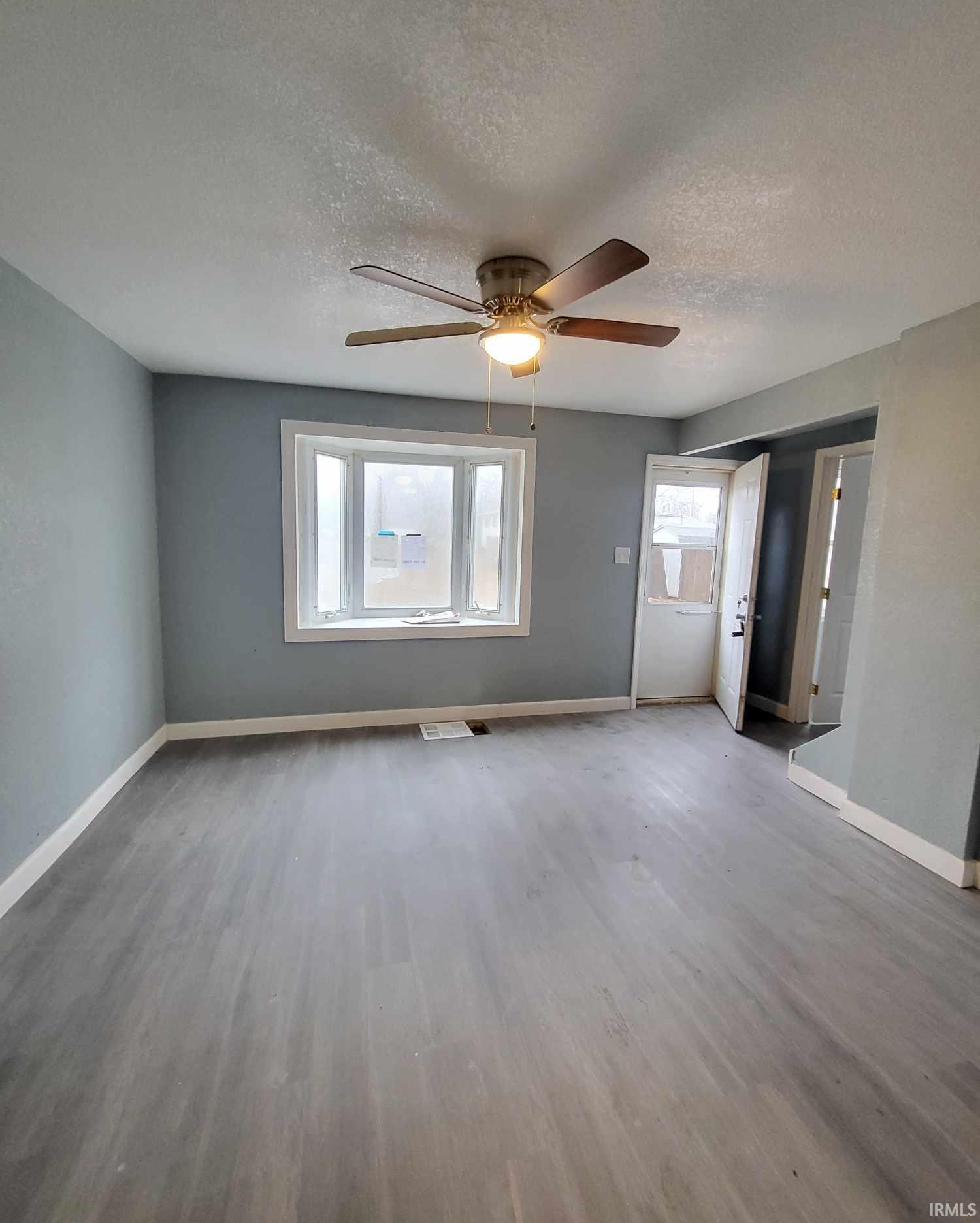 Photo 3 of 1328 E Paulding Road