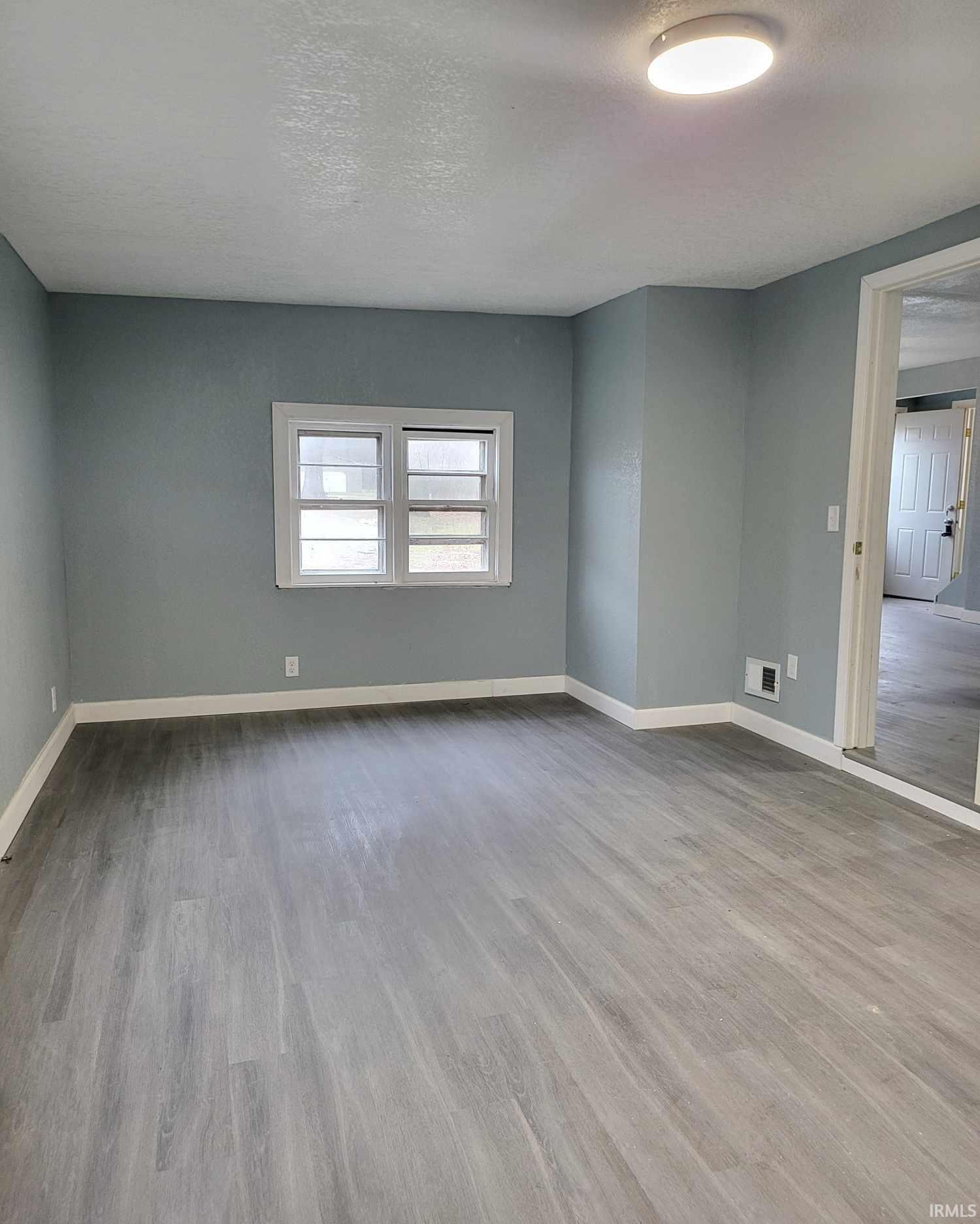 Photo 6 of 1328 E Paulding Road
