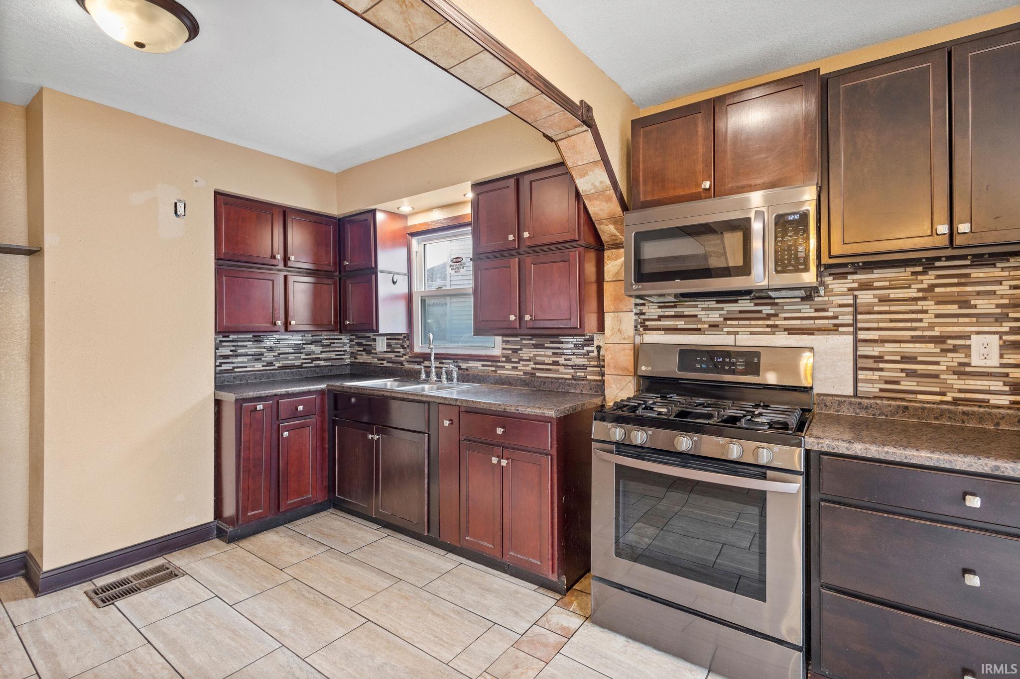 Photo 16 of 234 N Seminole Circle