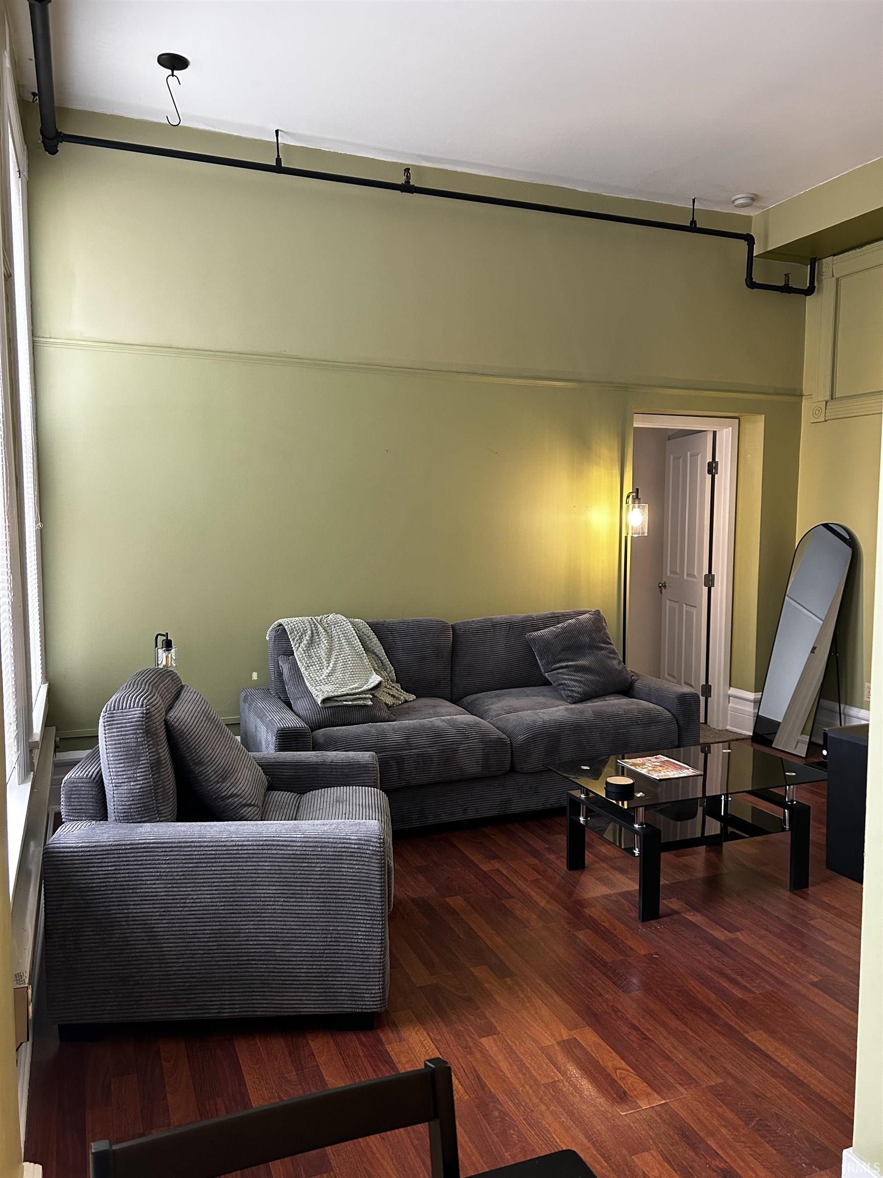 Photo 3 of 112 W Washington Boulevard