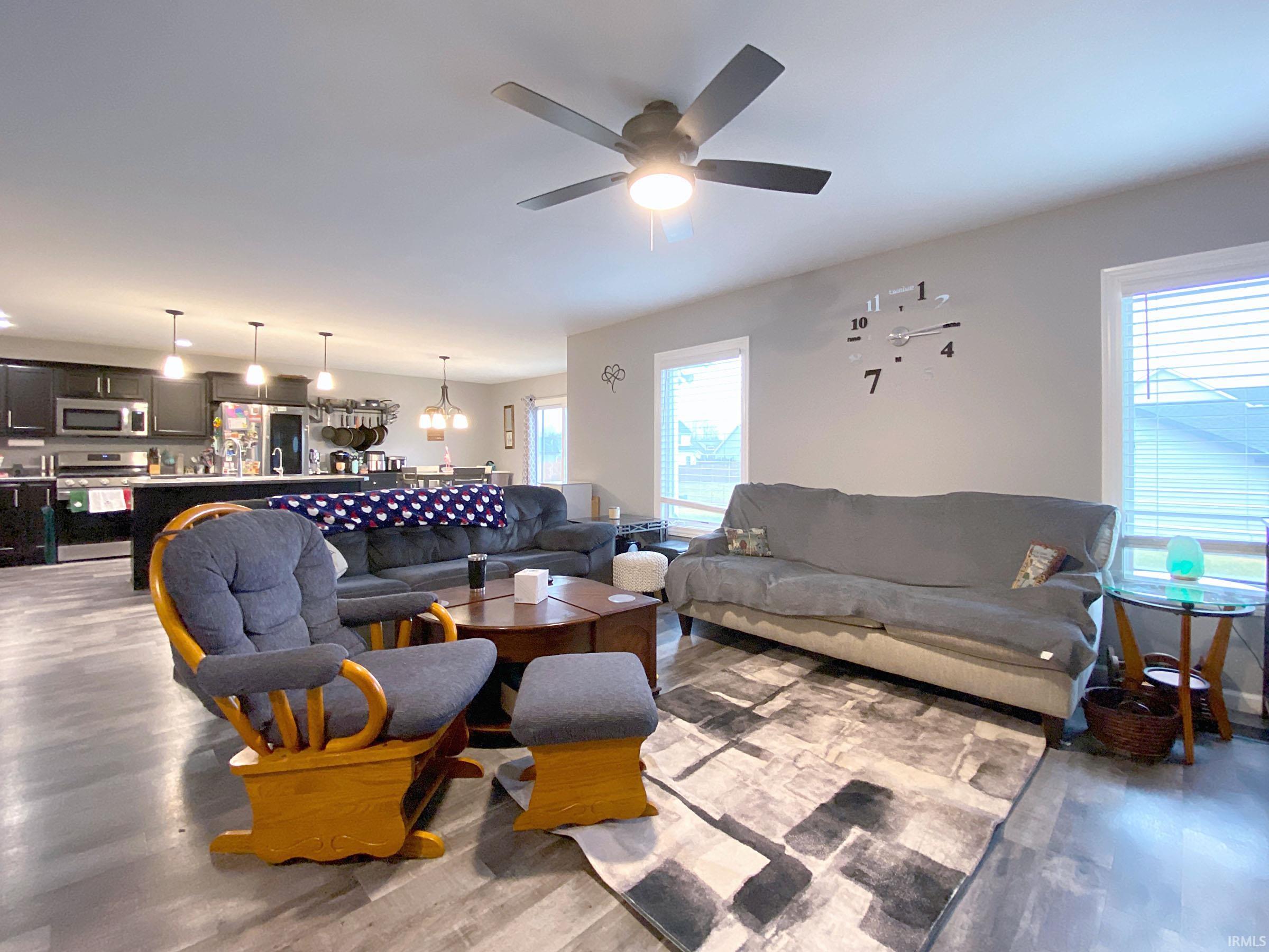 278 W Longfellow Boulevard