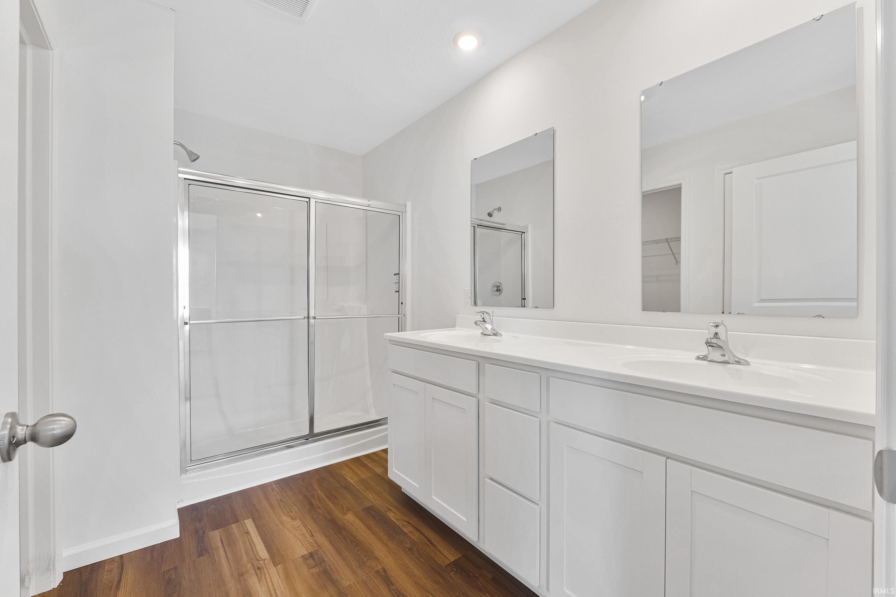 Photo 16 of 4528 Timber Creek Parkway