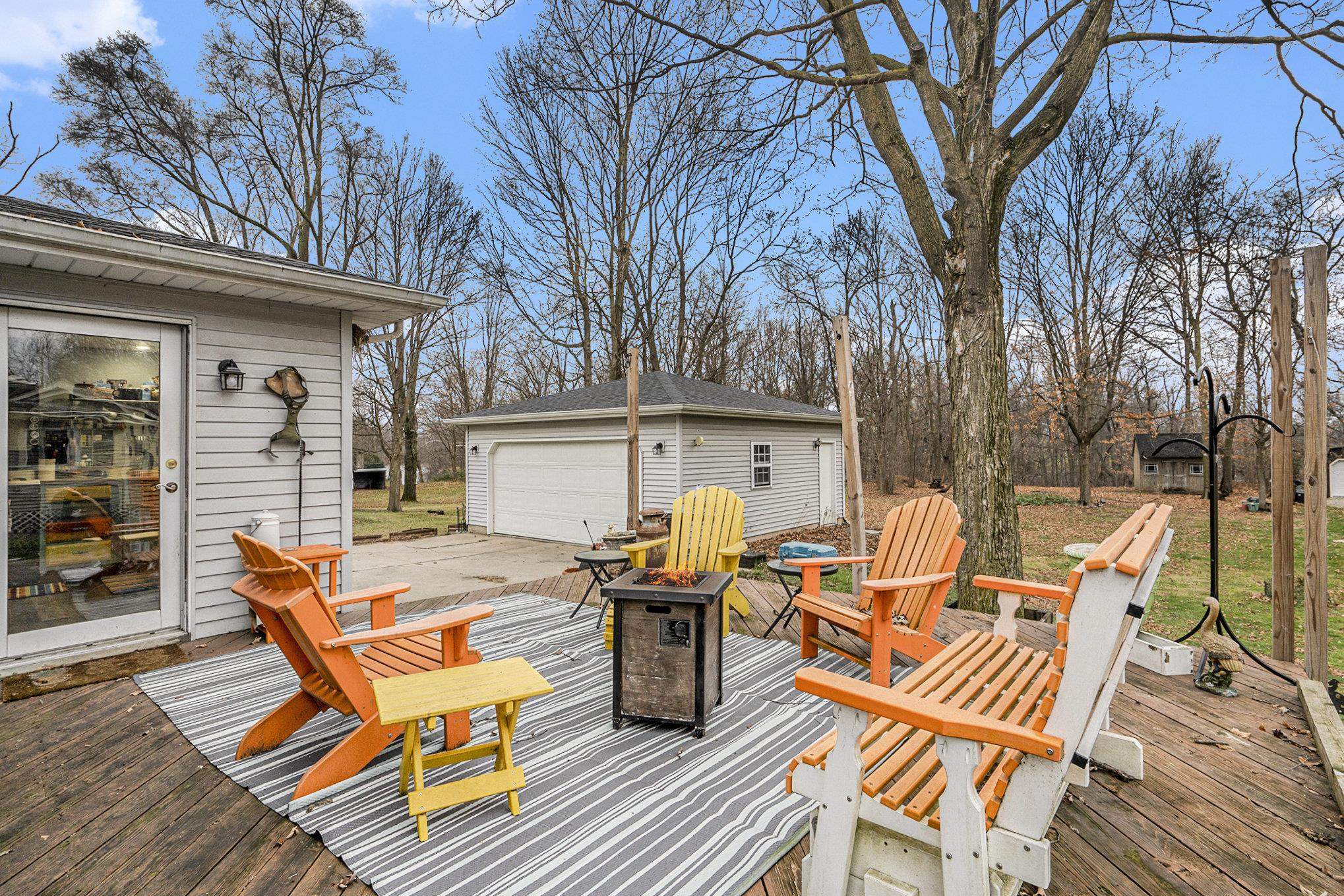 Photo 21 of 604 W Vistula Street