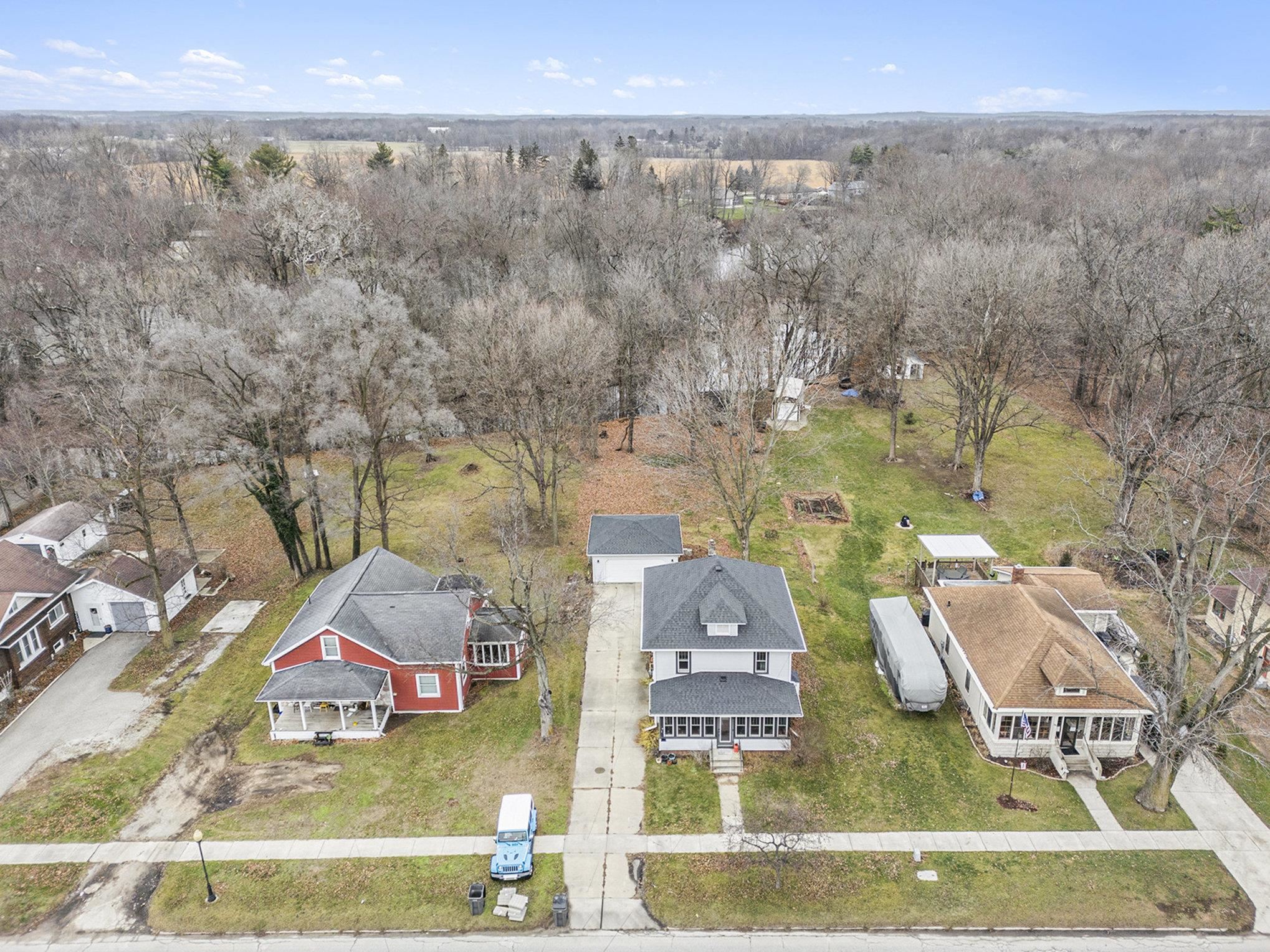 Photo 28 of 604 W Vistula Street