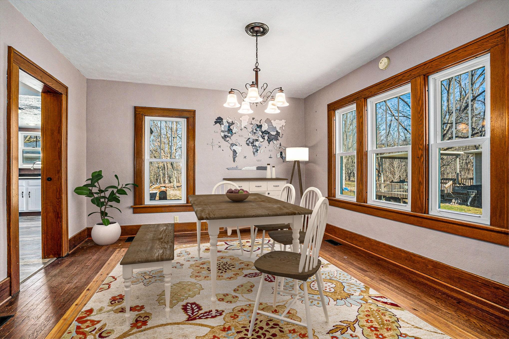 Photo 8 of 604 W Vistula Street