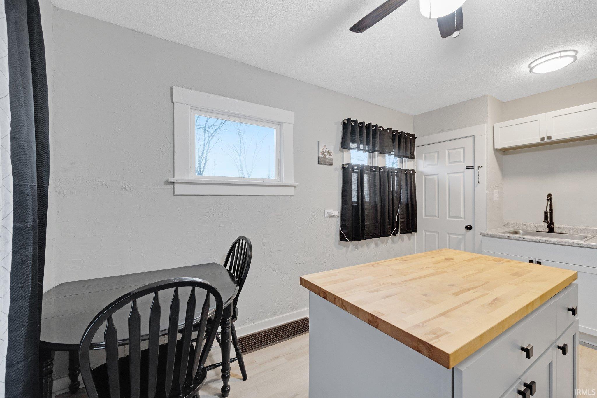 Photo 10 of 2302 Eby Avenue