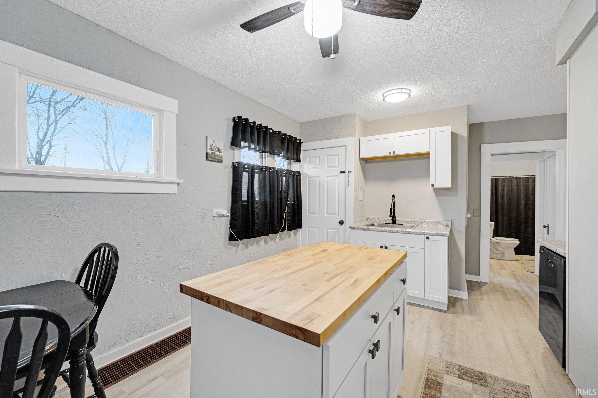 Photo 11 of 2302 Eby Avenue