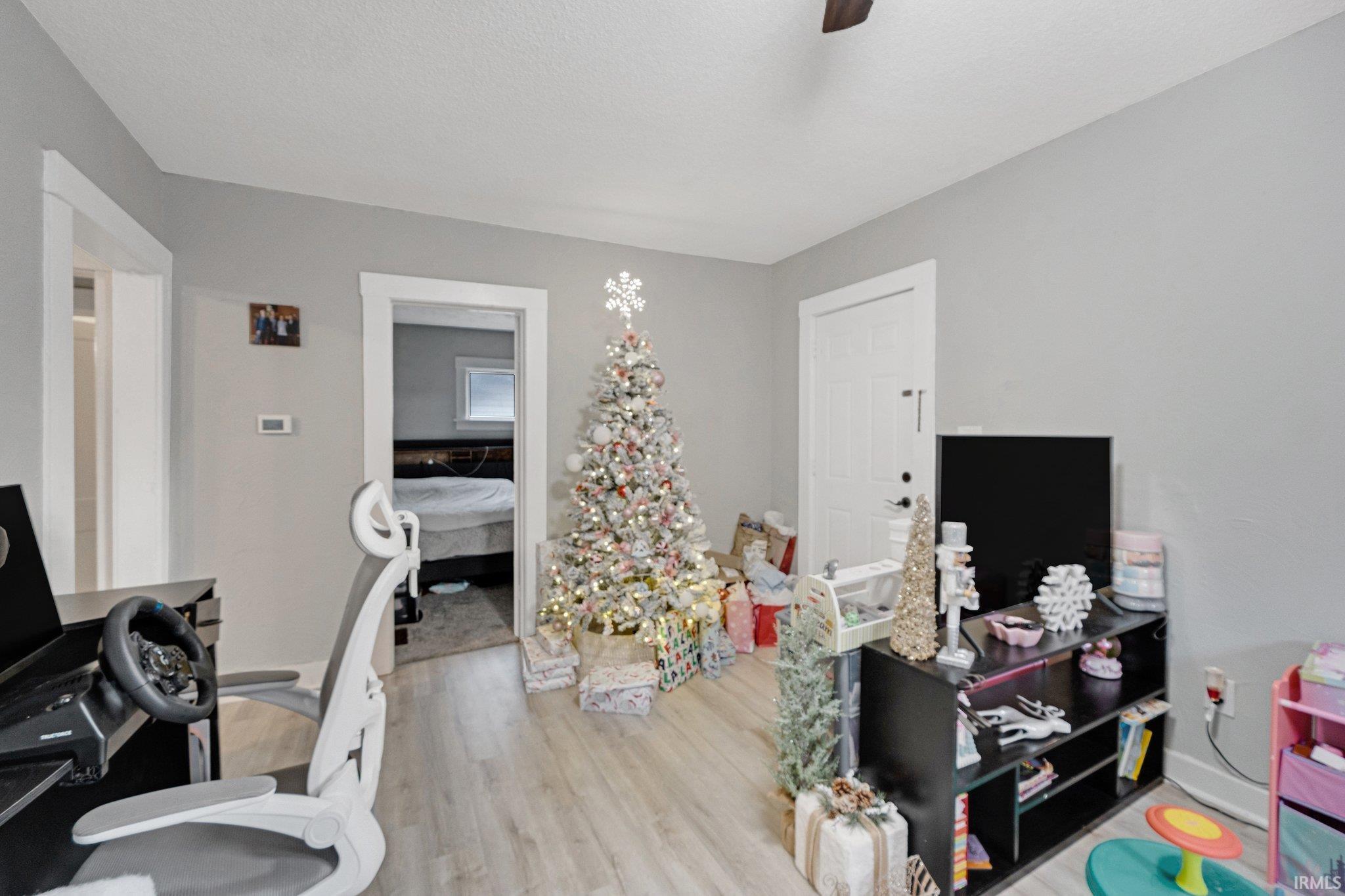 Photo 14 of 2302 Eby Avenue