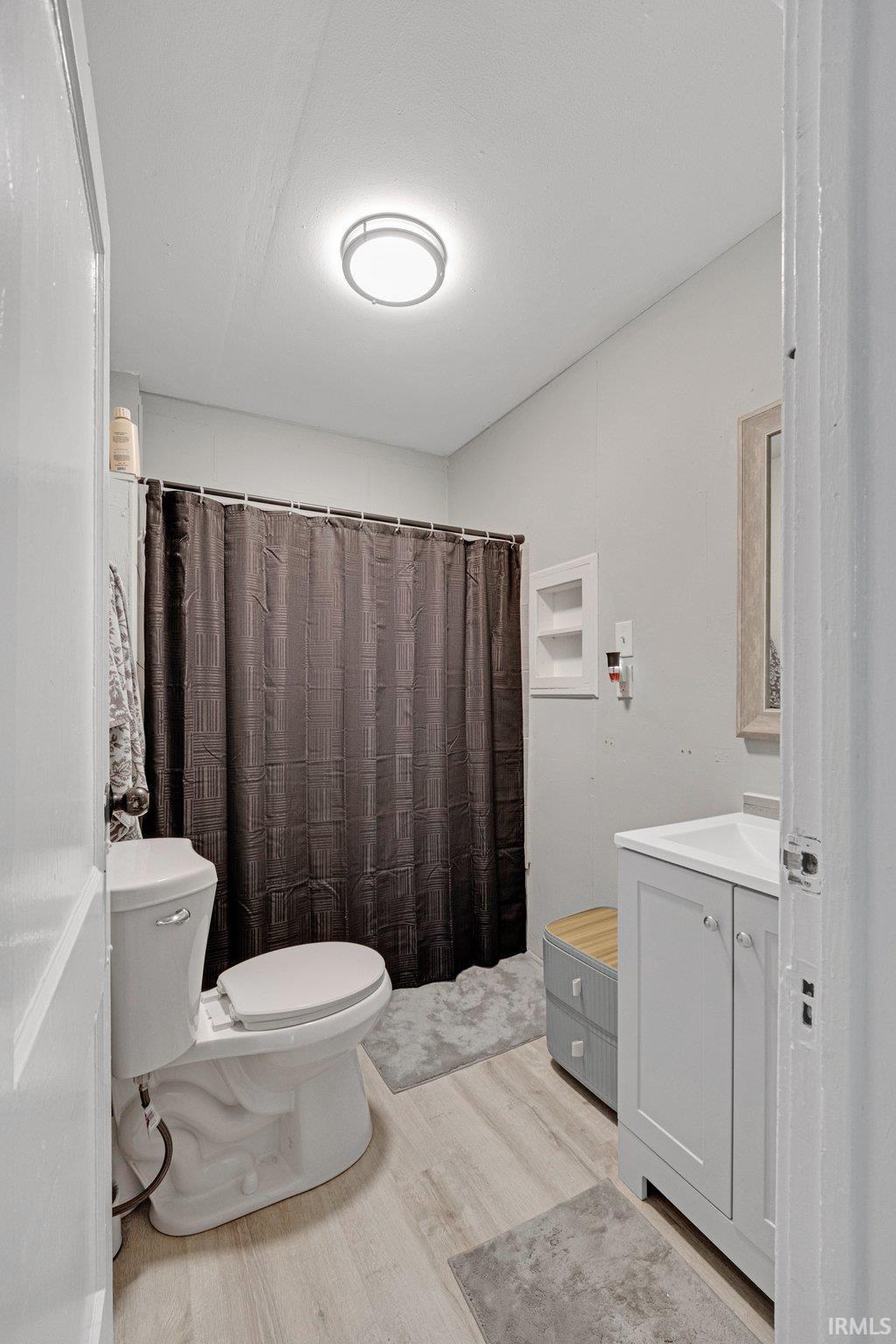 Photo 20 of 2302 Eby Avenue