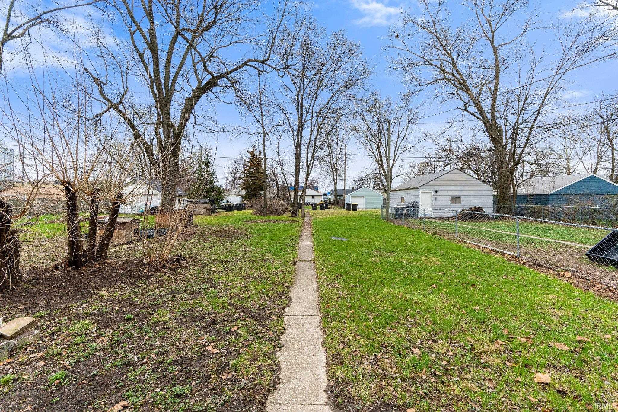 Photo 24 of 2302 Eby Avenue