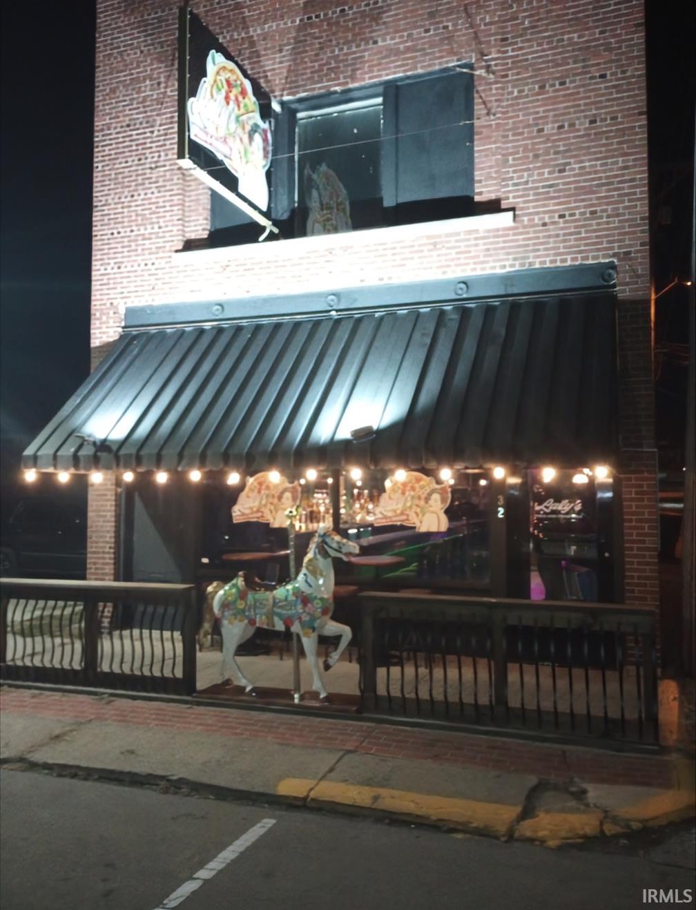 Photo 1 of 32 W Washington Street