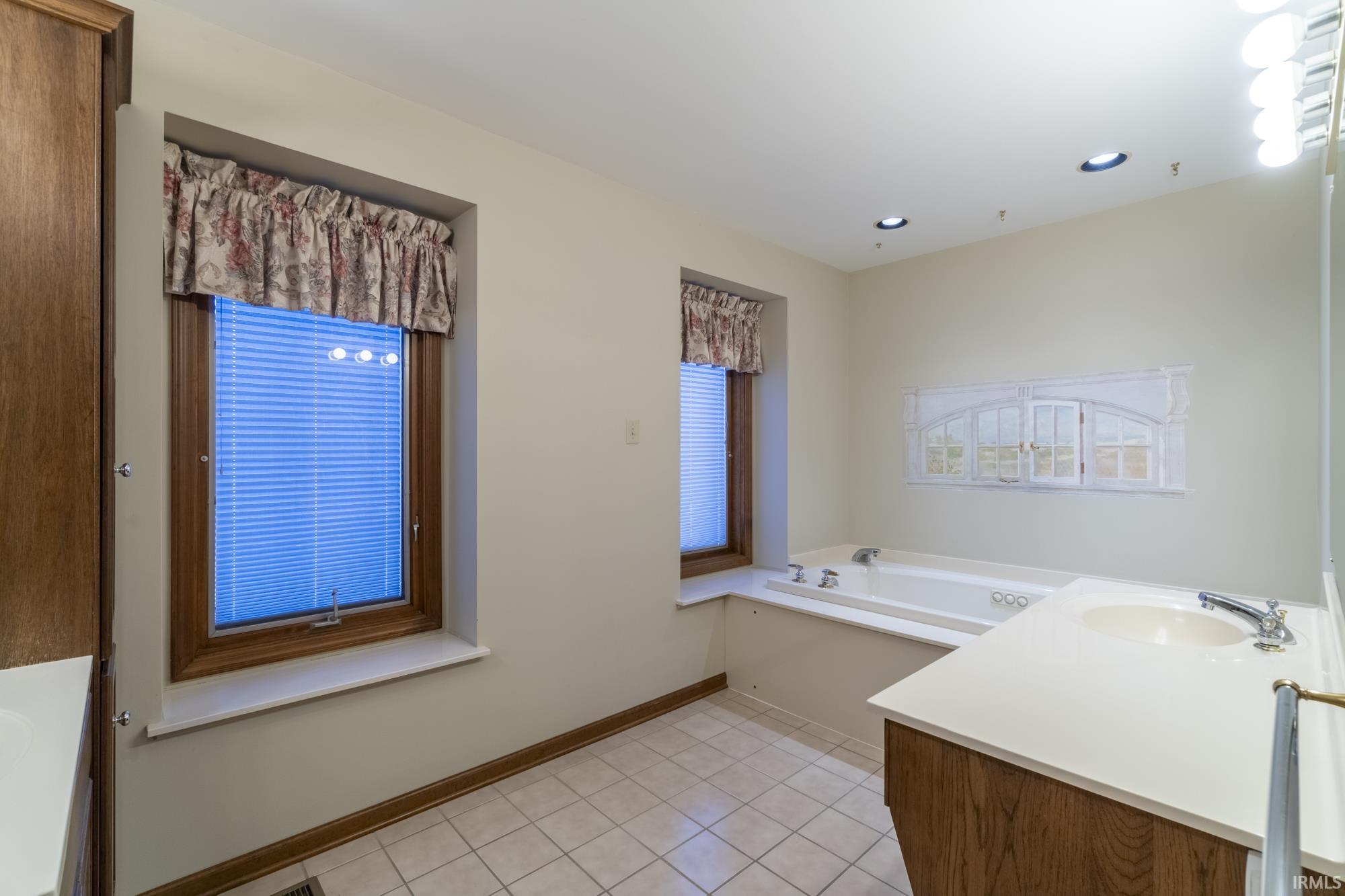 Photo 12 of 7126 Twelve Oak Court