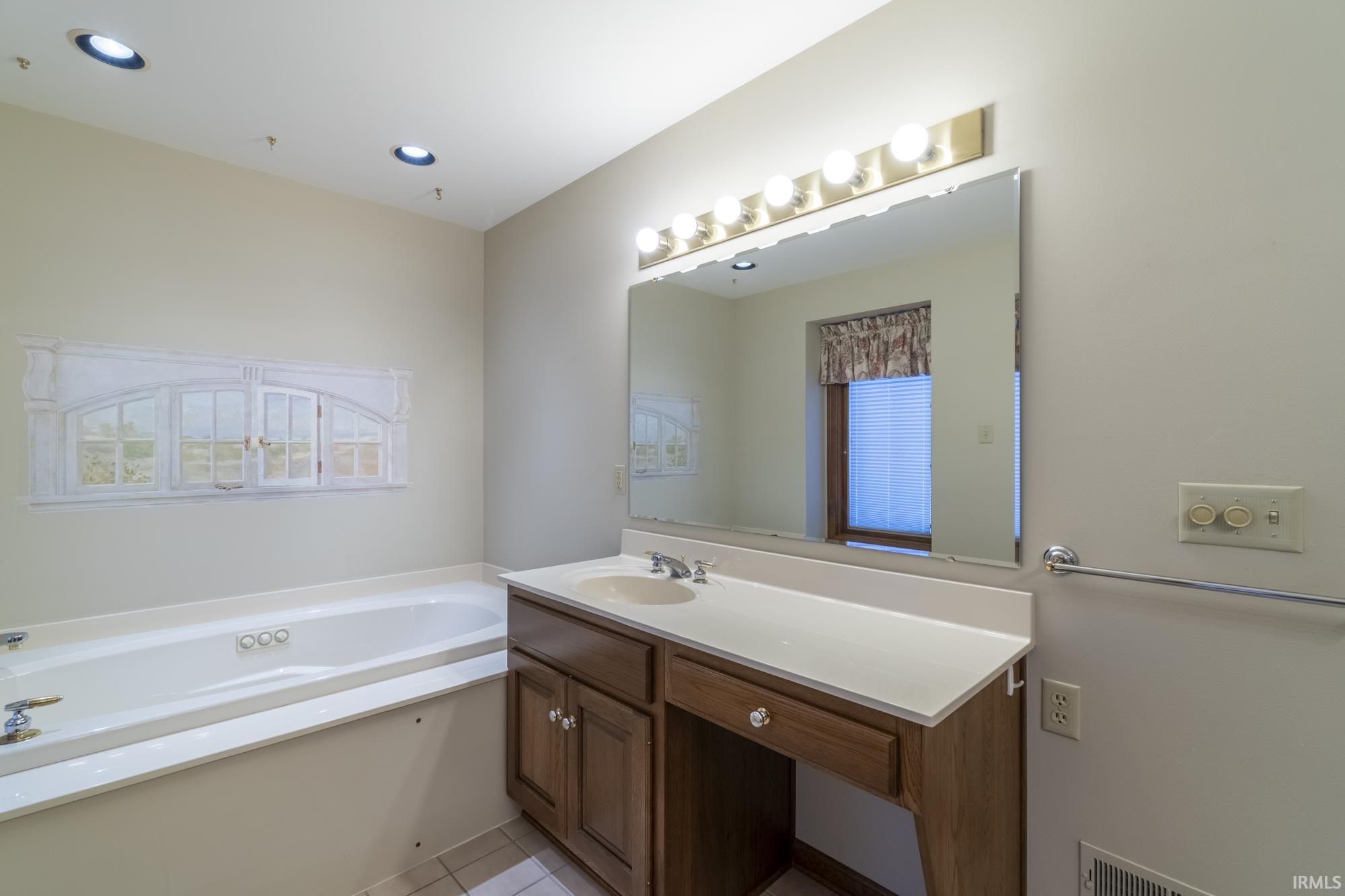 Photo 13 of 7126 Twelve Oak Court