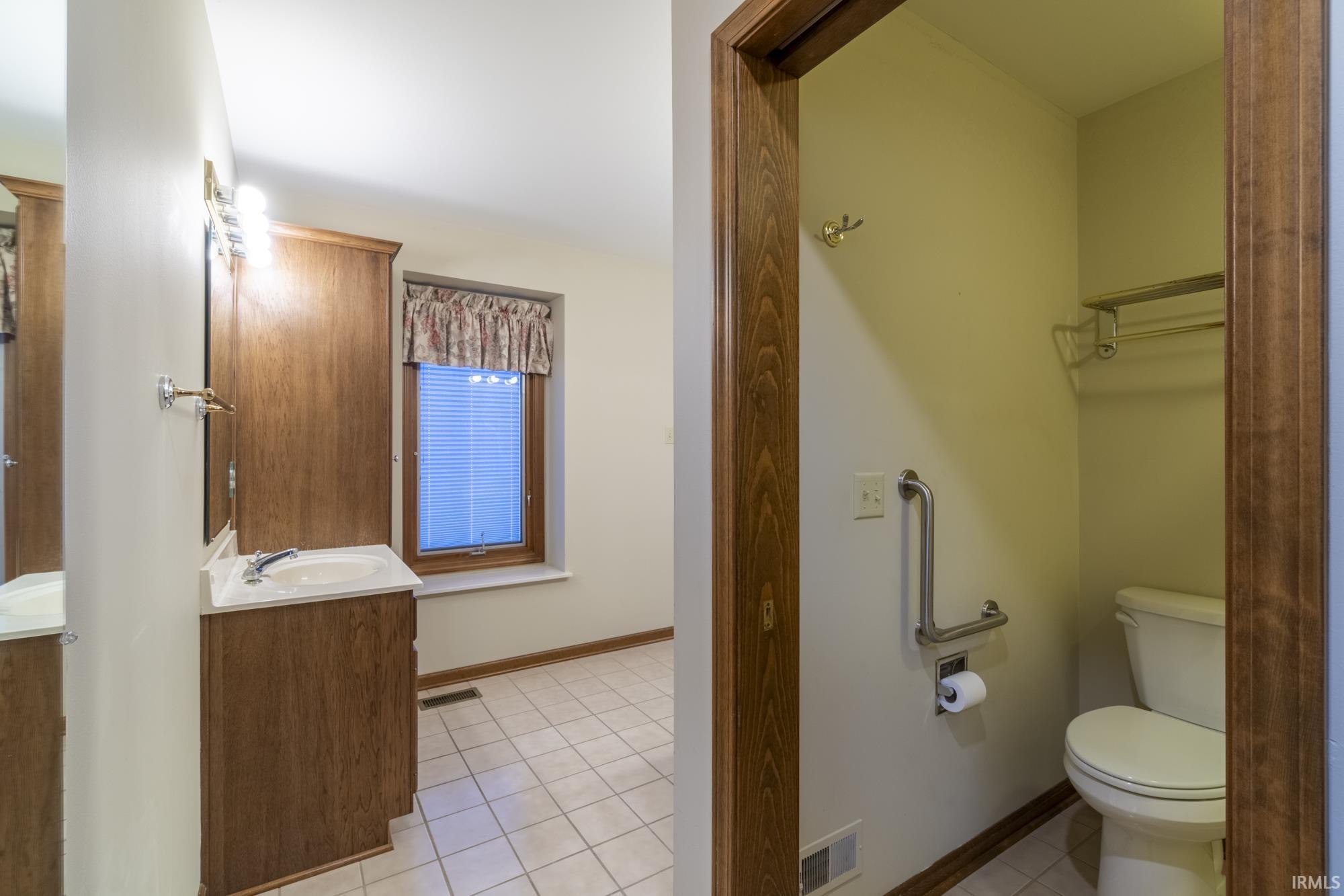 Photo 14 of 7126 Twelve Oak Court