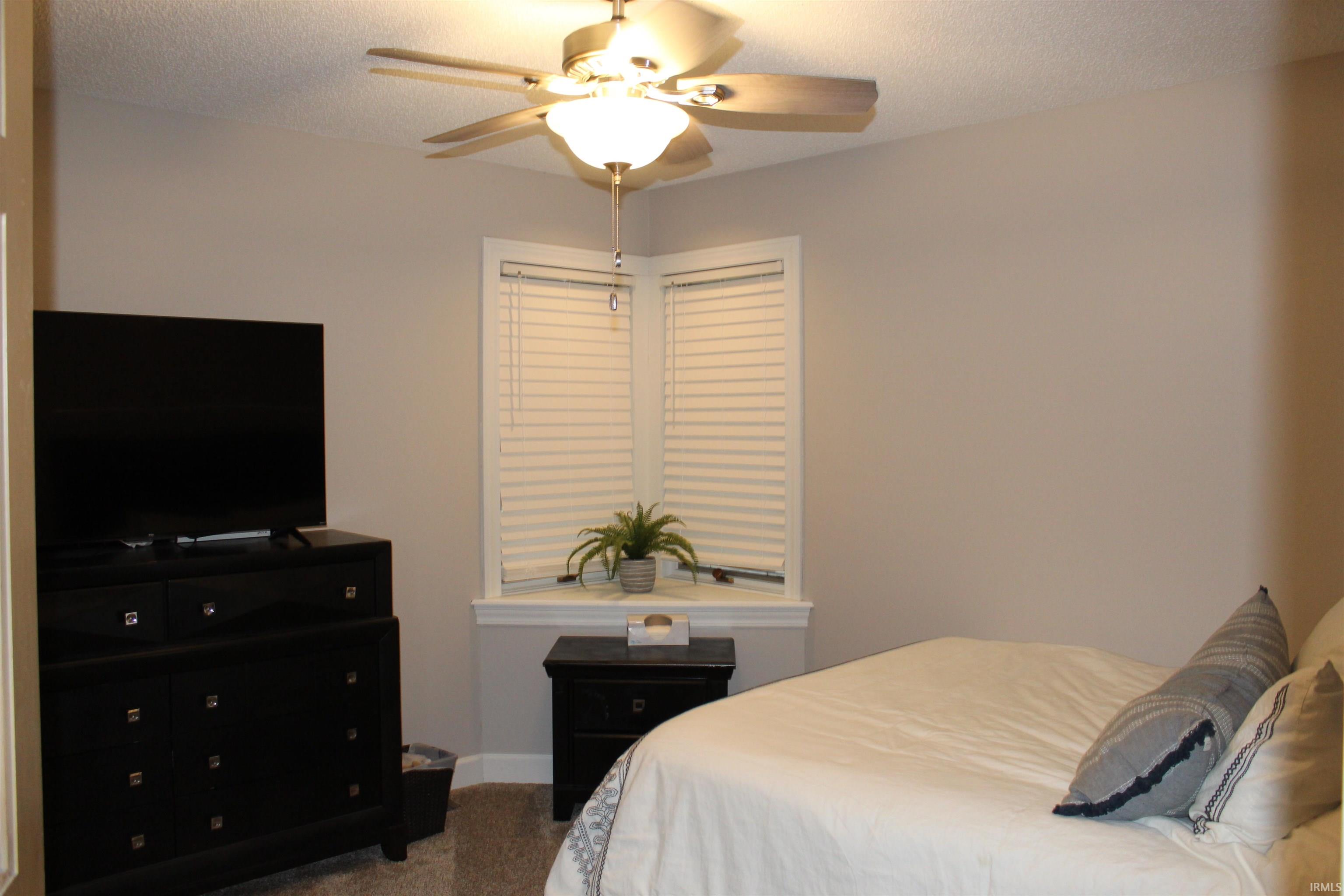 Photo 19 of 9918 Castle Ridge Pl