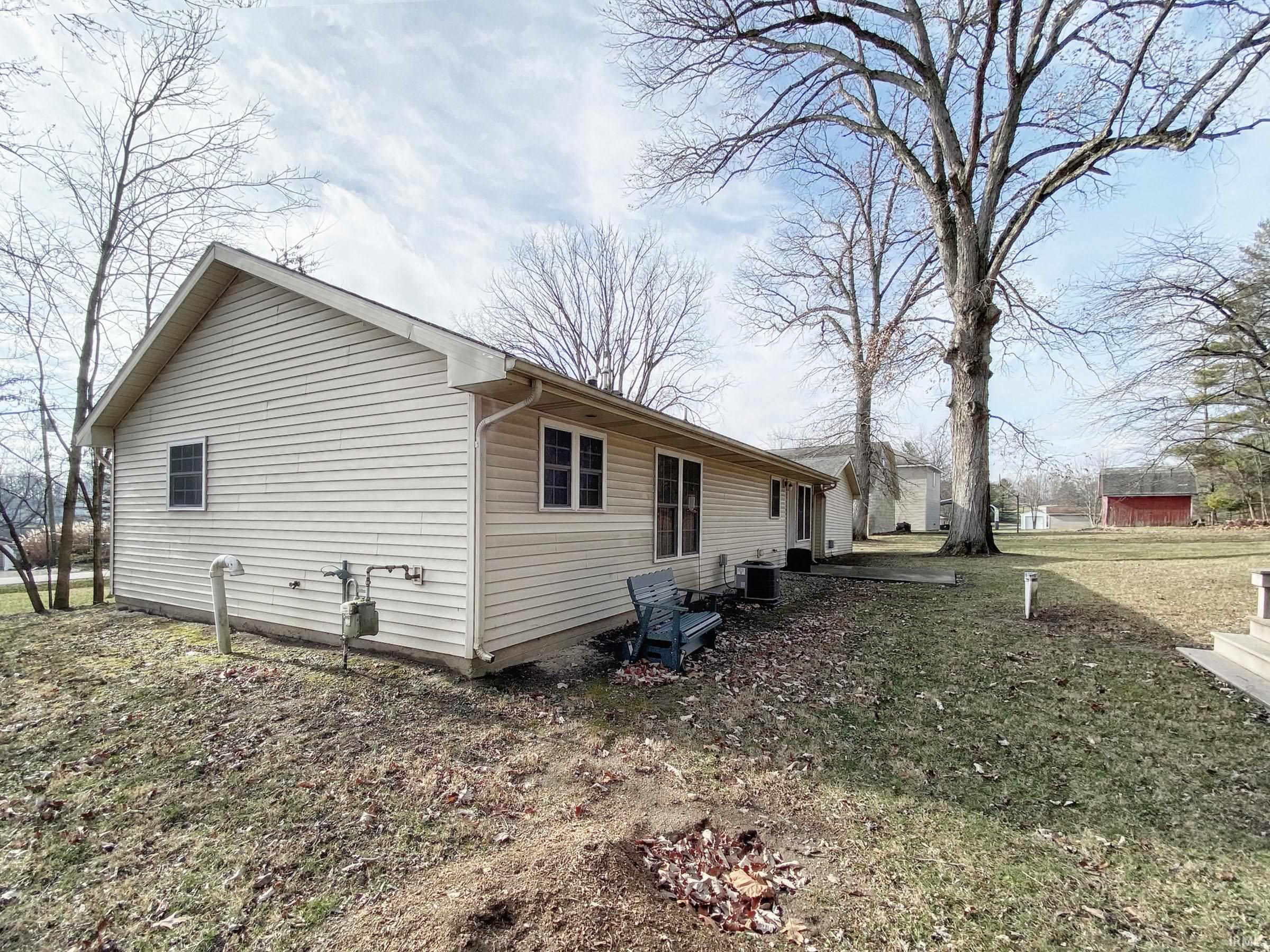 1761 E Poplar Road