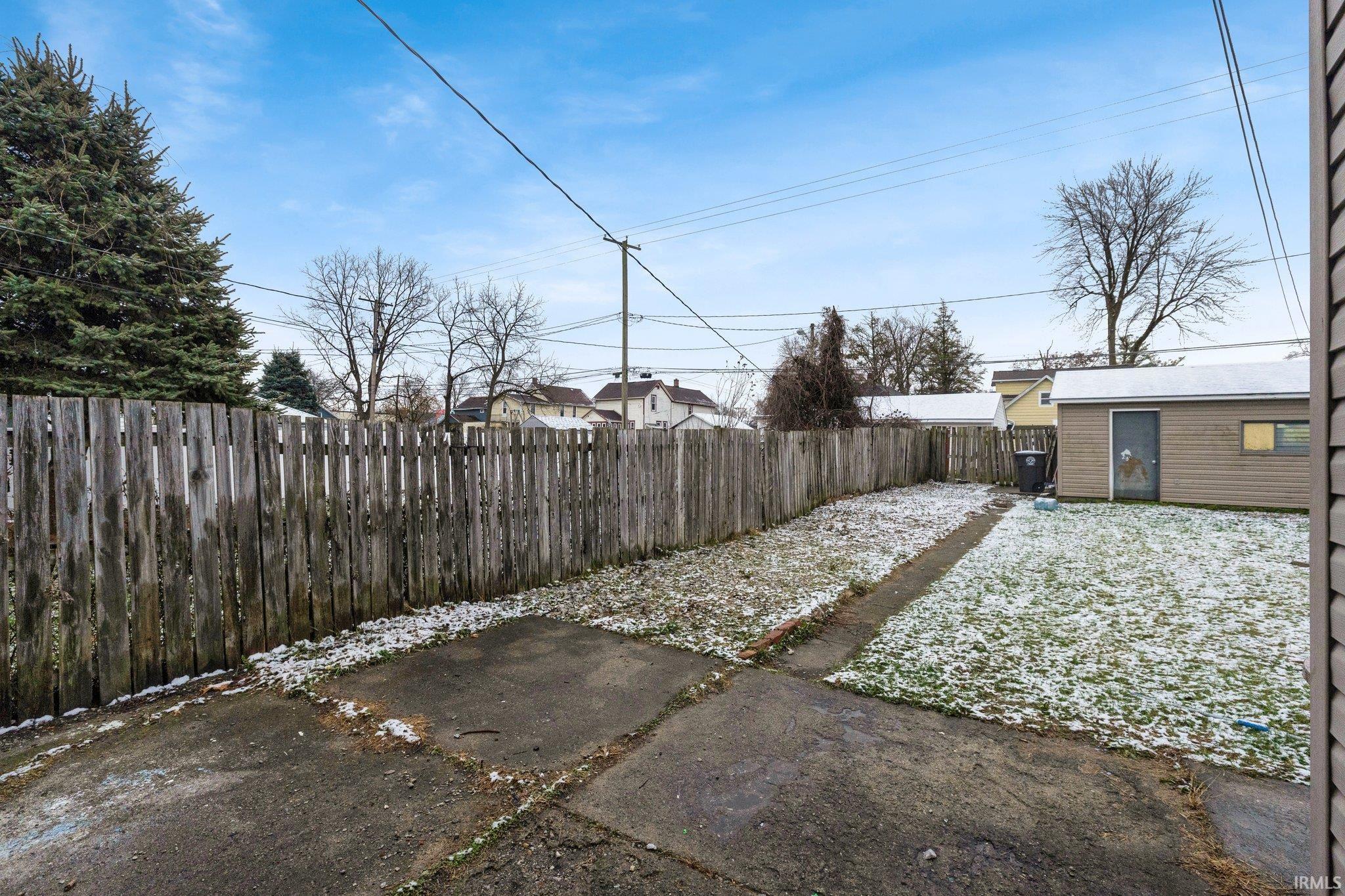Photo 35 of 541 W Packard Avenue