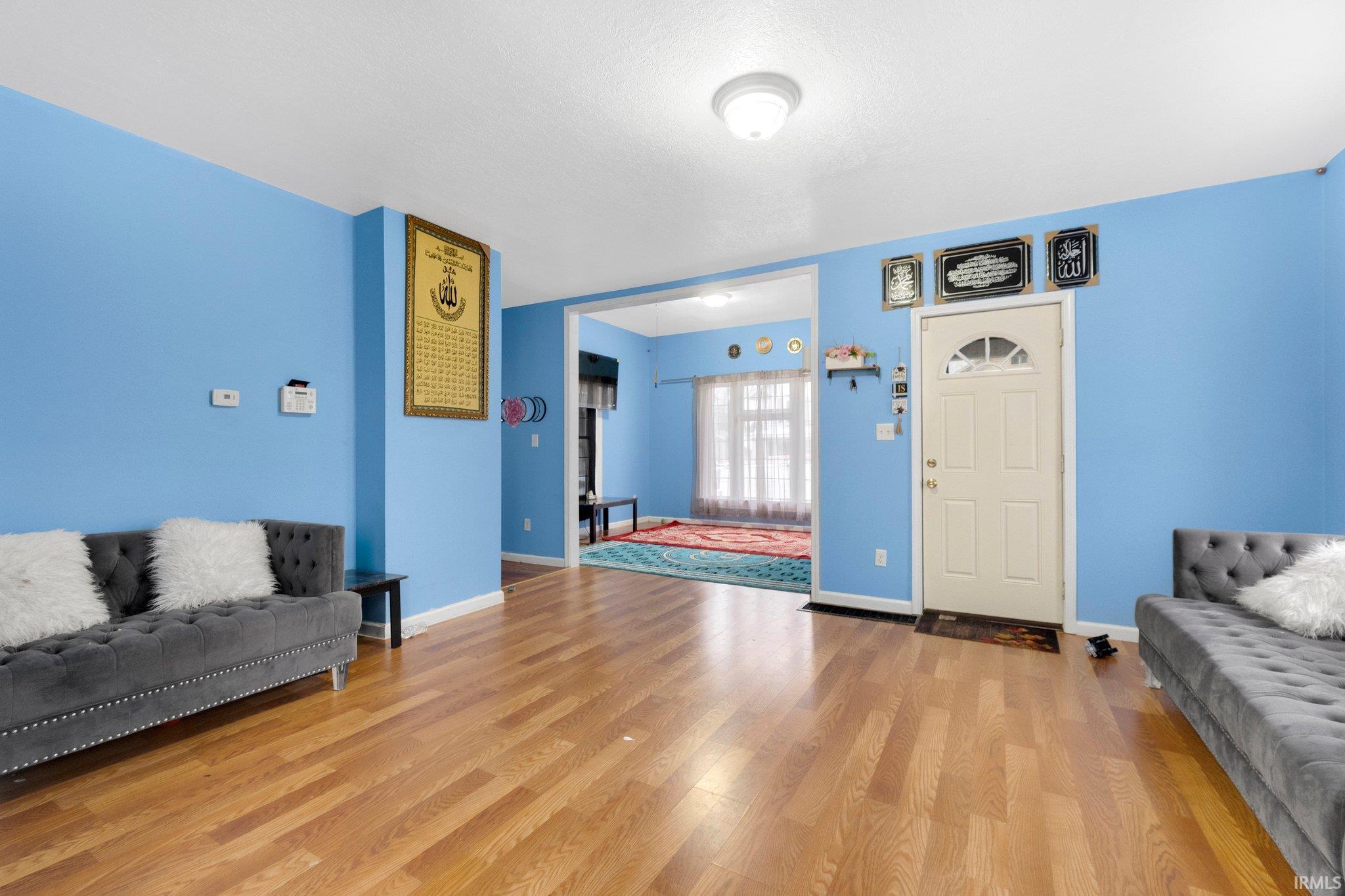 Photo 8 of 541 W Packard Avenue