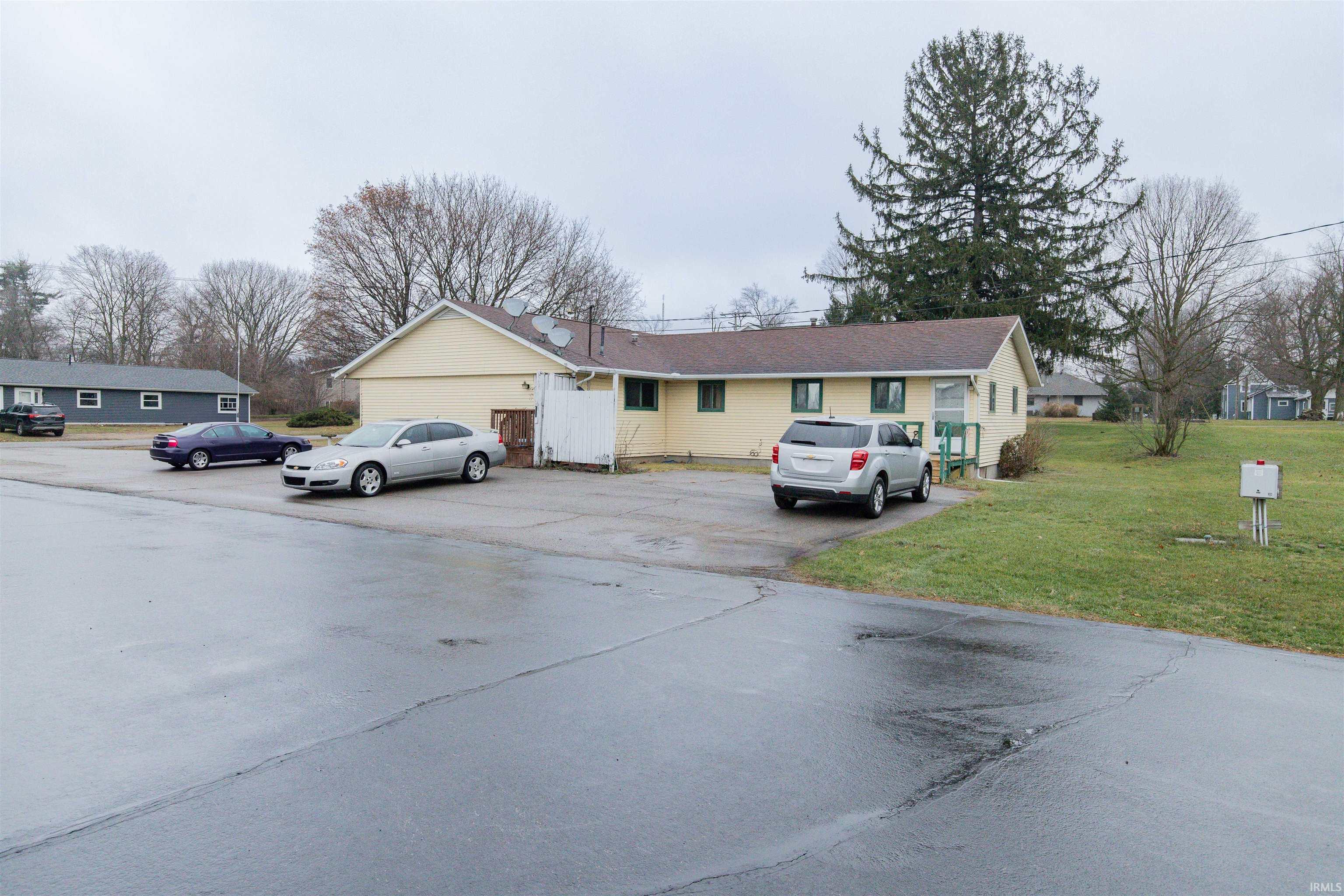 Photo 6 of 704 South St