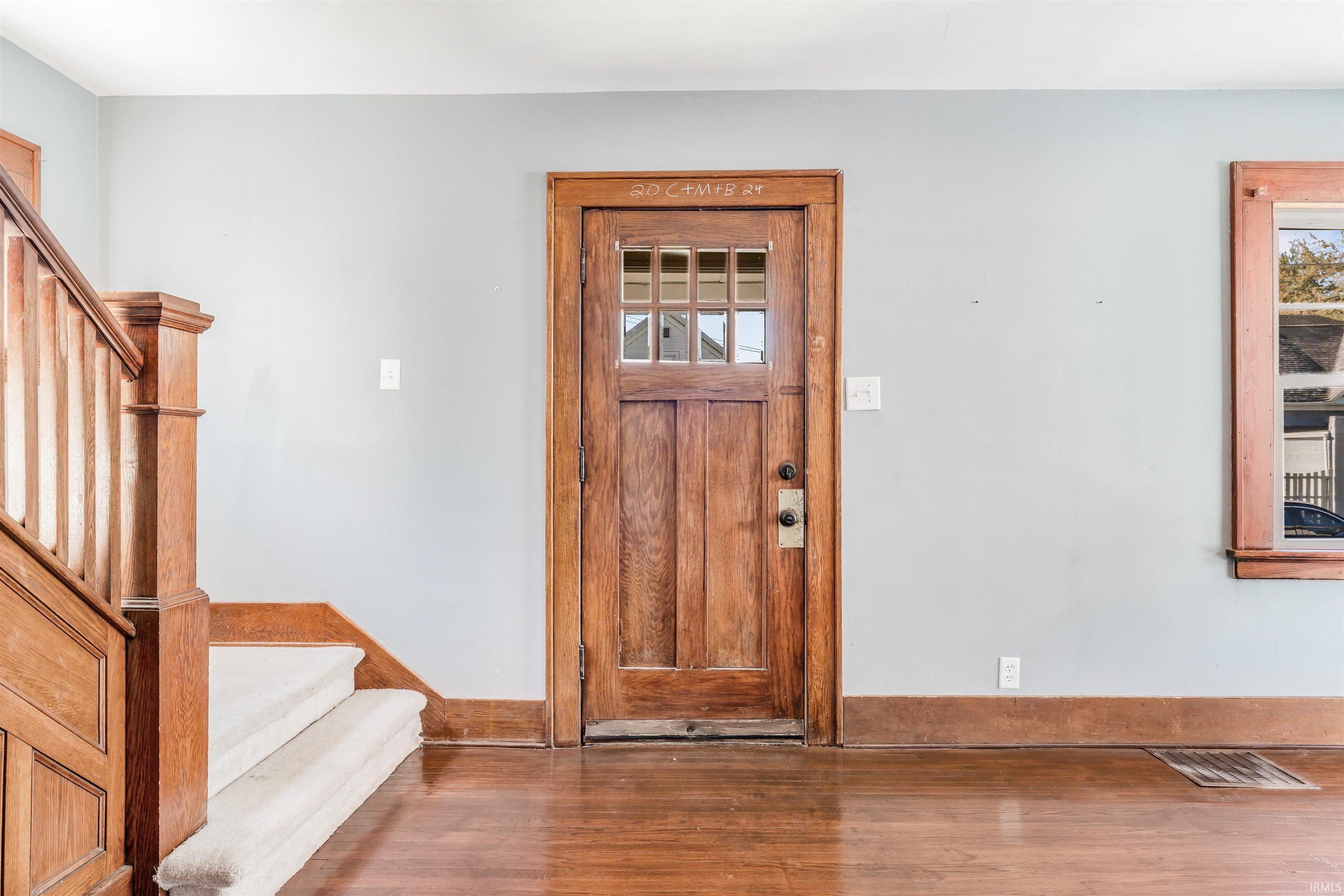 Photo 1 of 1120 Putnam Street