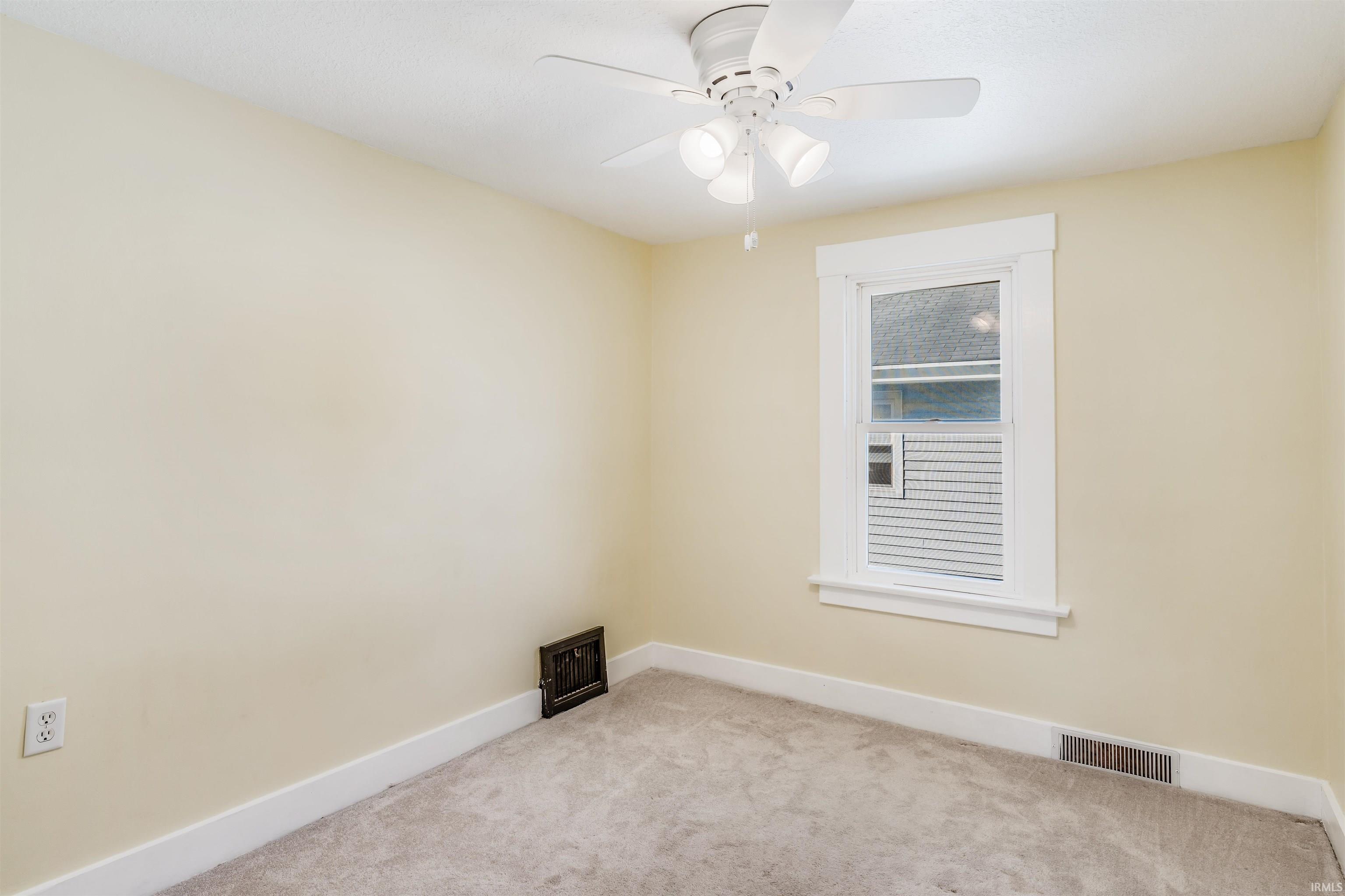 Photo 18 of 1120 Putnam Street