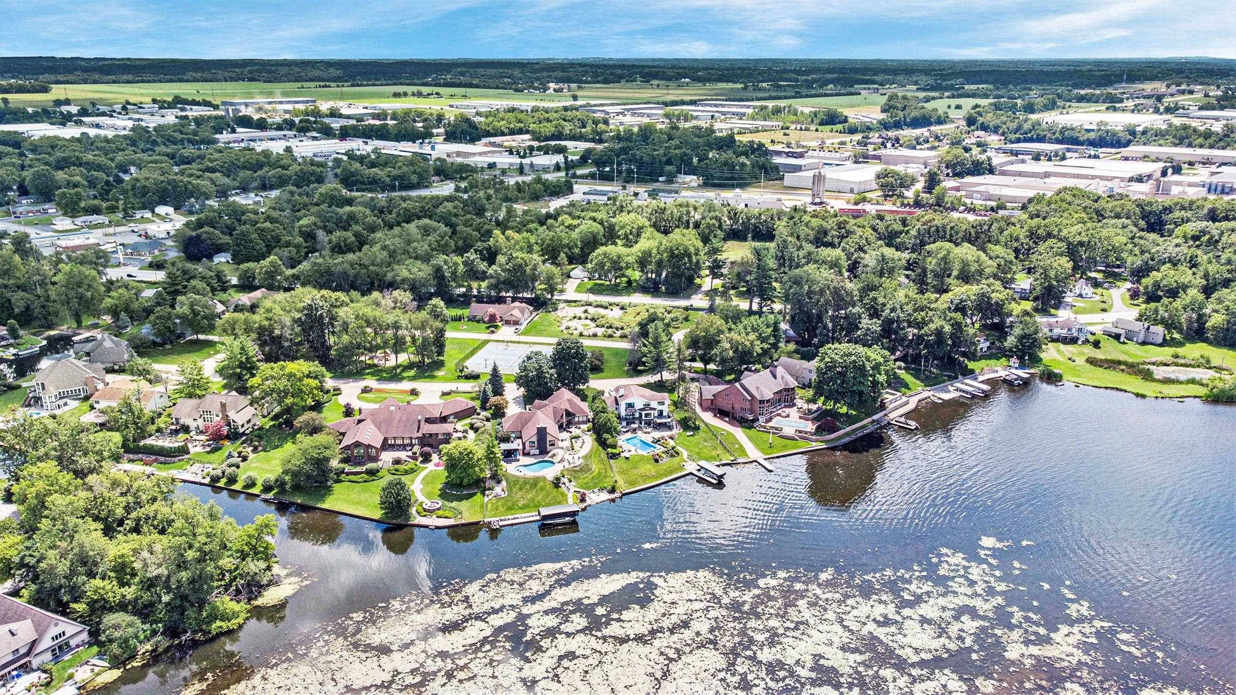 Photo 15 of 22266 Heron Cove Lane