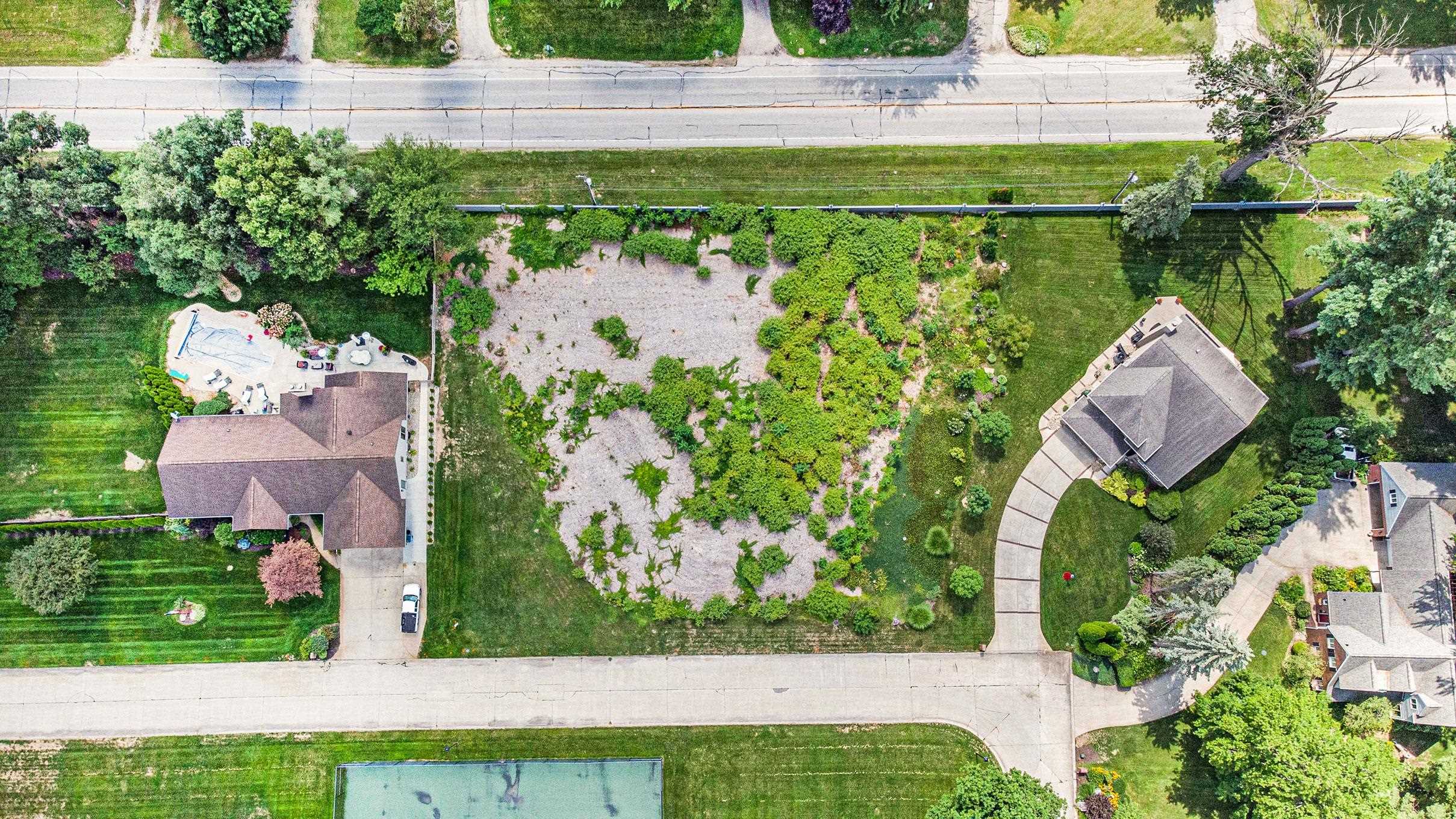 Photo 3 of 22266 Heron Cove Lane