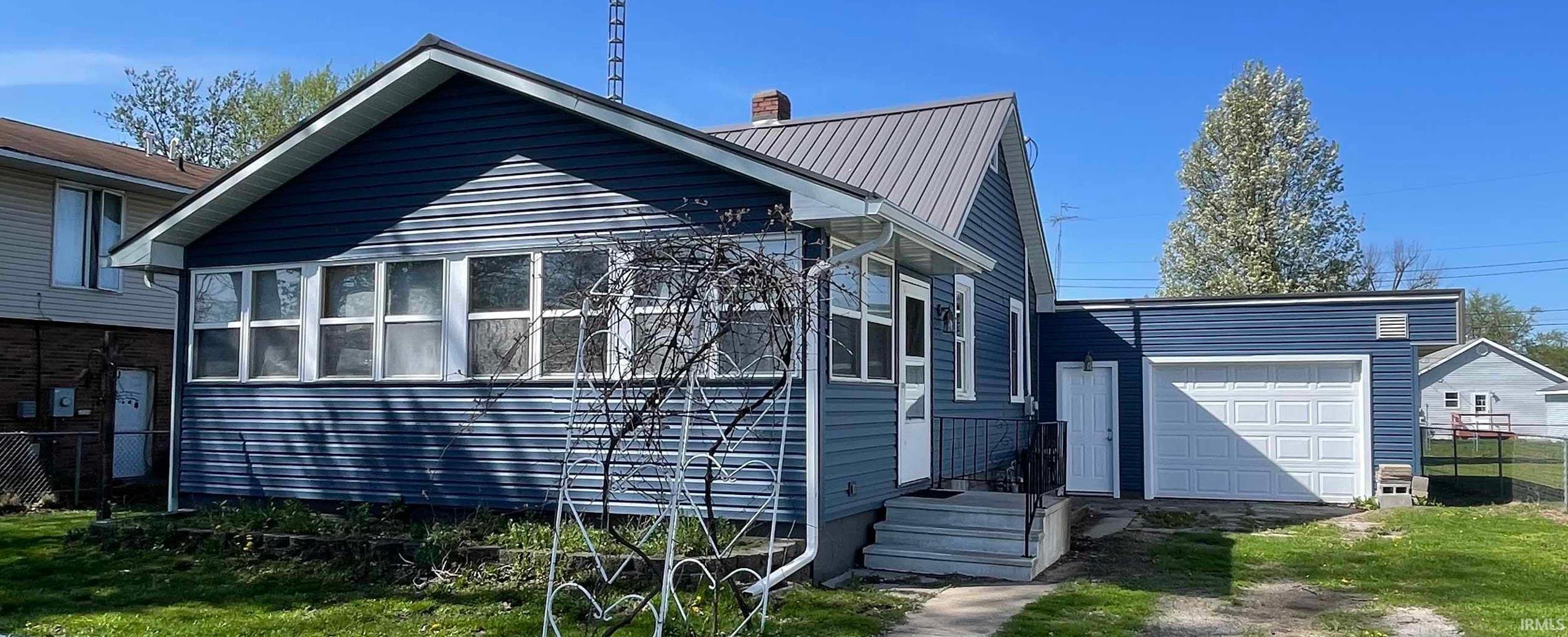 Homes for sale in Knox, IN | 305 W New York St, Knox, IN 46534 | MLS# 202501118