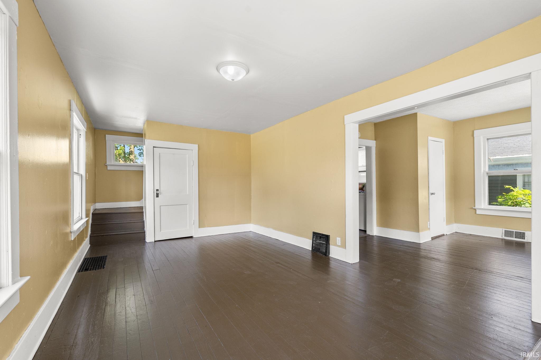 Photo 7 of 3420 Plaza Drive