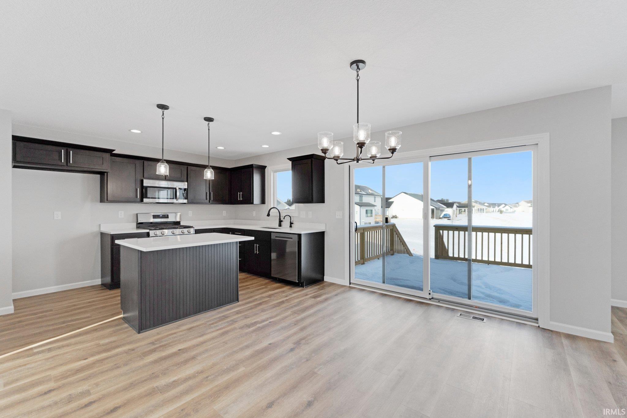 Photo 3 of 551 Persimmon Cove