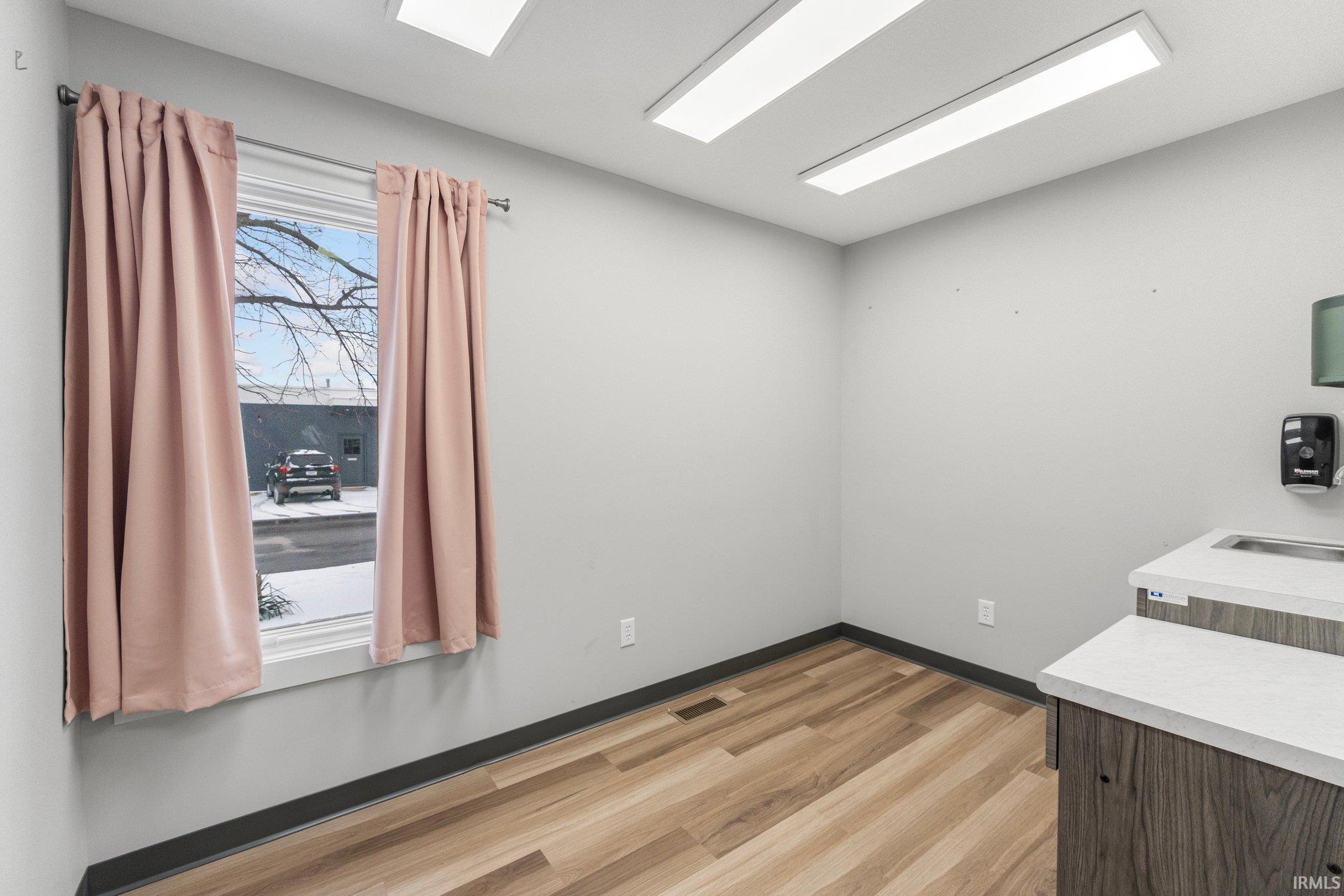 Photo 2 of 308 S Scott Street