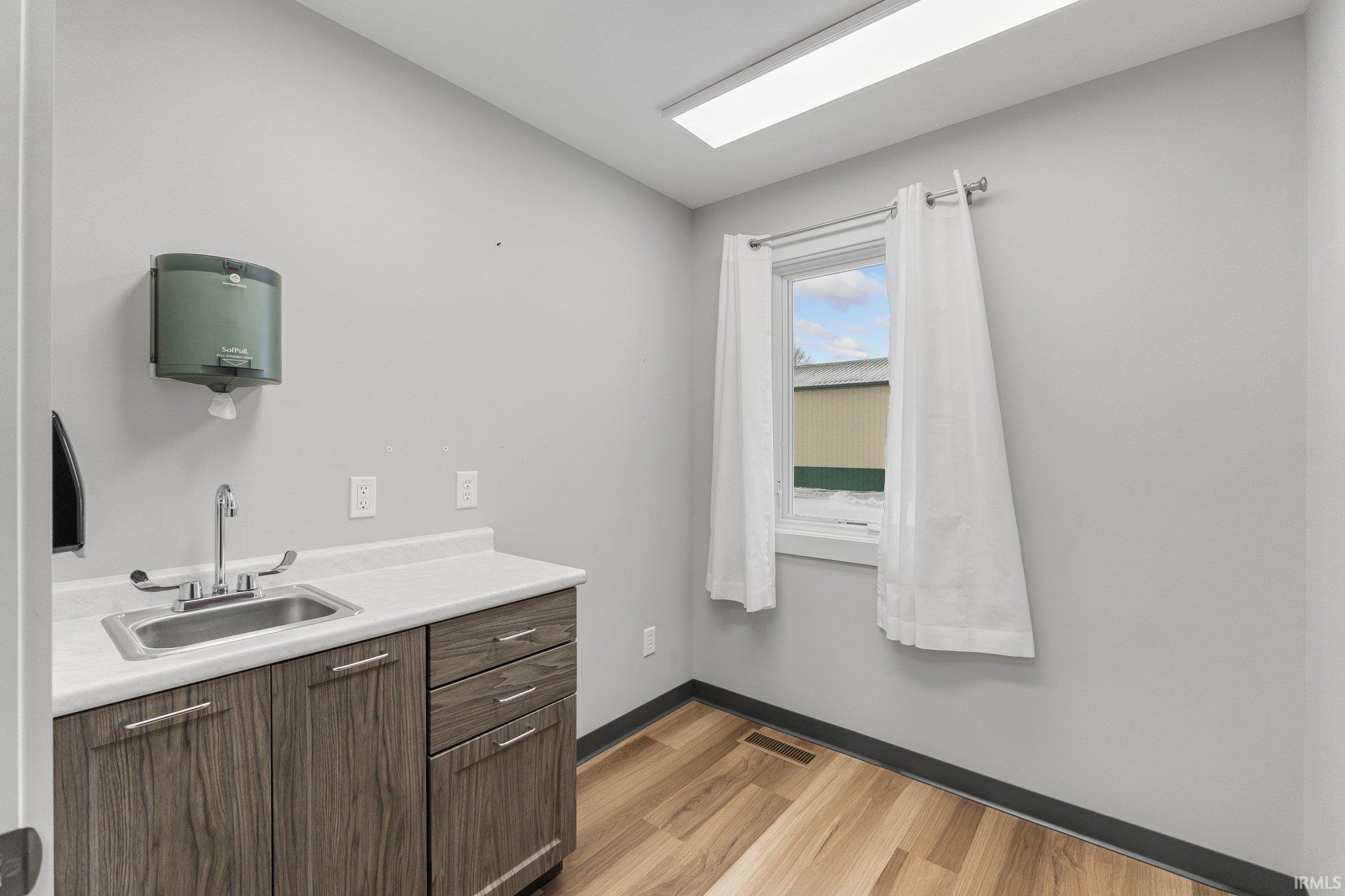 Photo 9 of 308 S Scott Street