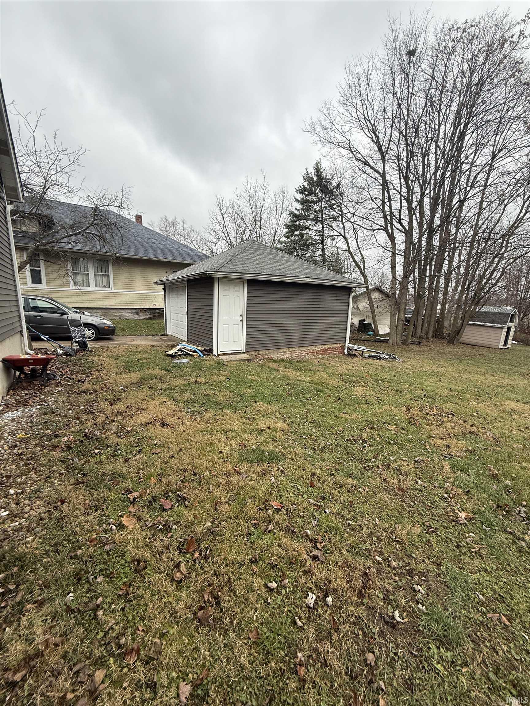 Homes for sale in Frankfort, IN | 657 Burlington Ave, Frankfort, IN 46041 | MLS# 202501840