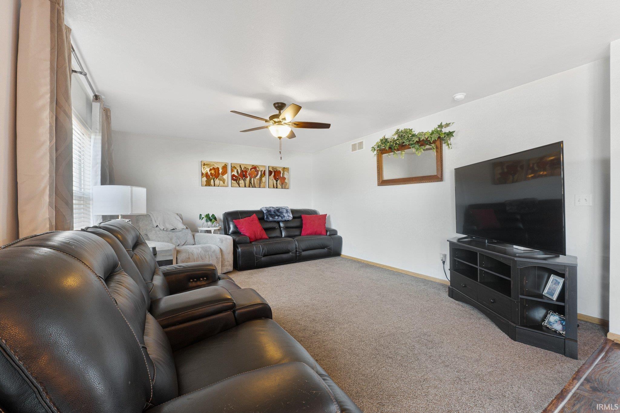 383 S Eagle Glen Trail