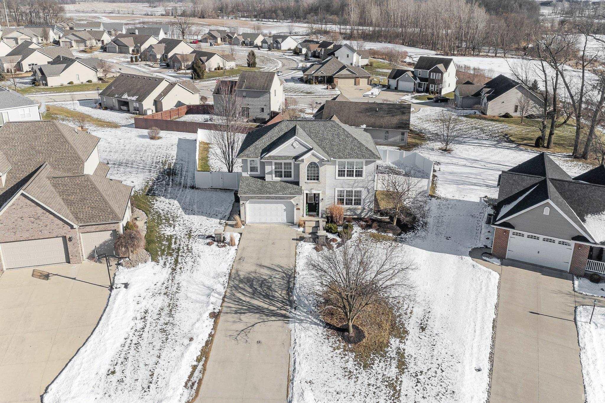 383 S Eagle Glen Trail