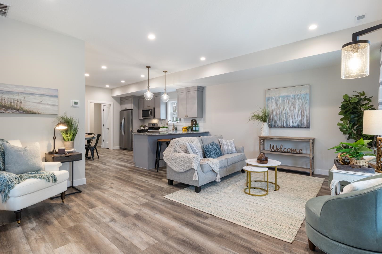 Photo 5 of 590 W Main Street