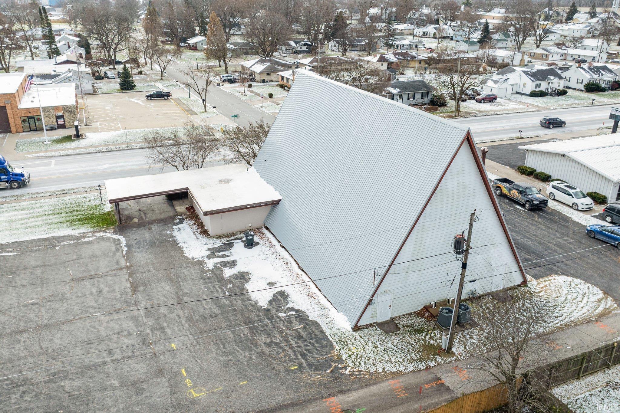 Photo 2 of 307 E North Street
