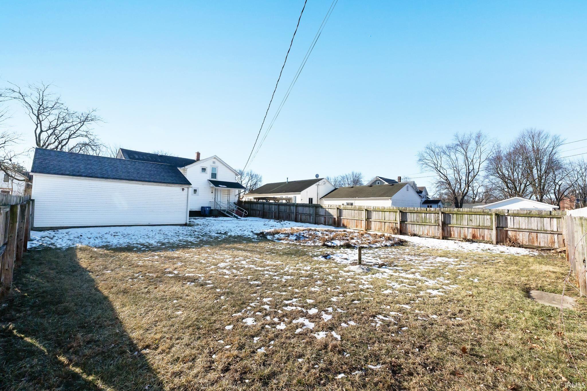 Photo 3 of 1111 Powers Street