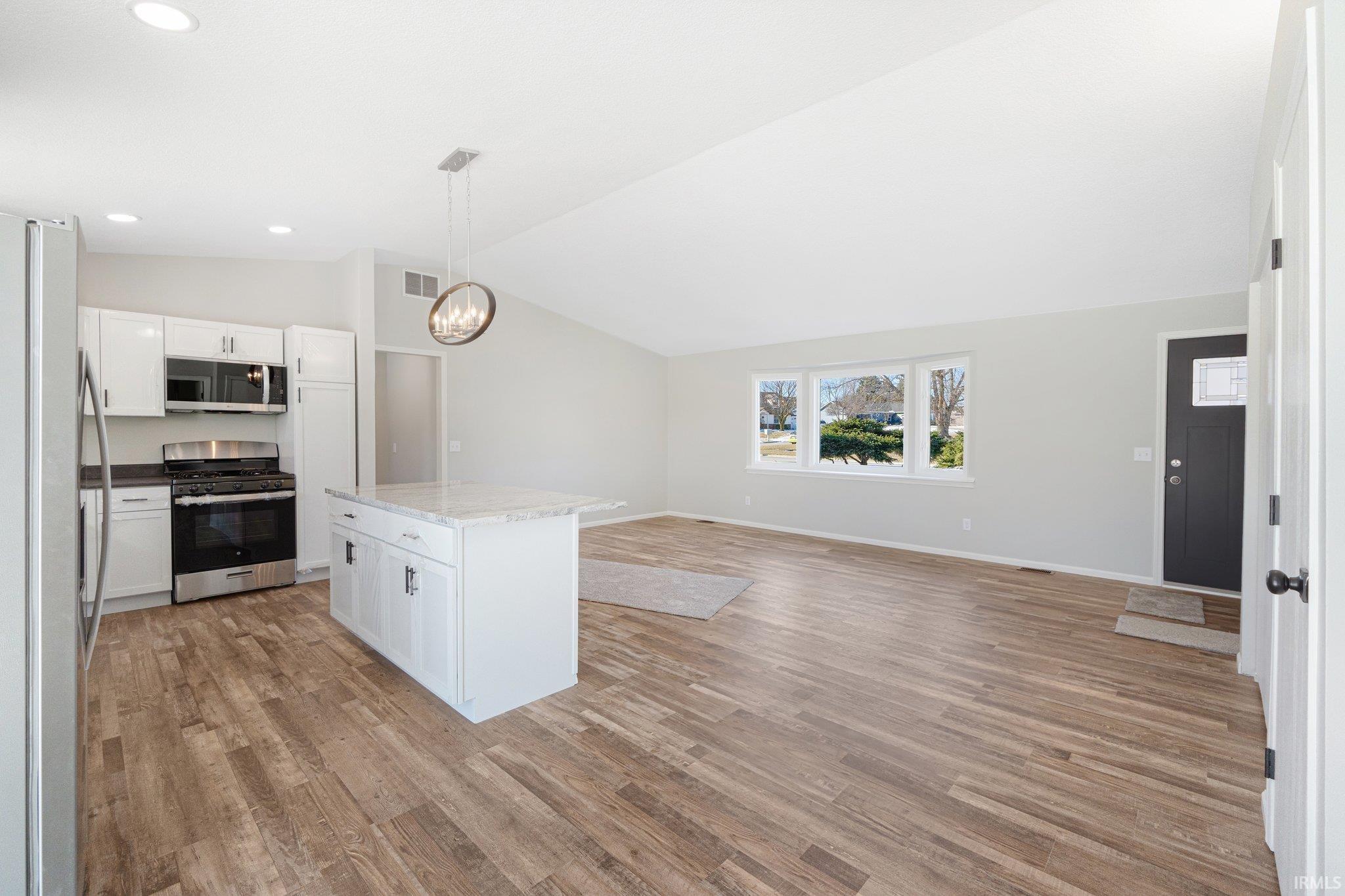 Photo 8 of 544 Timberlane Drive
