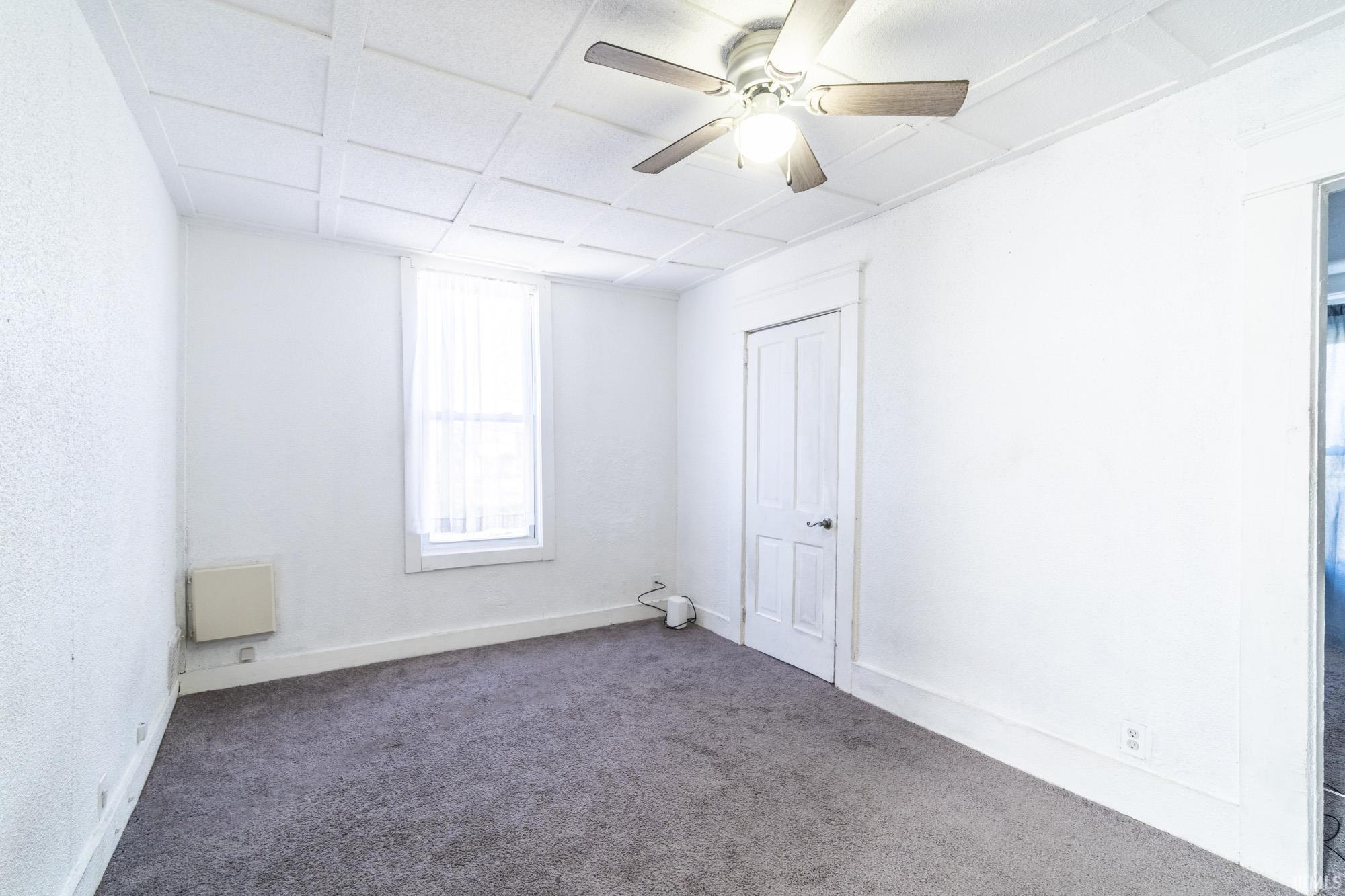 Photo 11 of 707 W Creighton Avenue