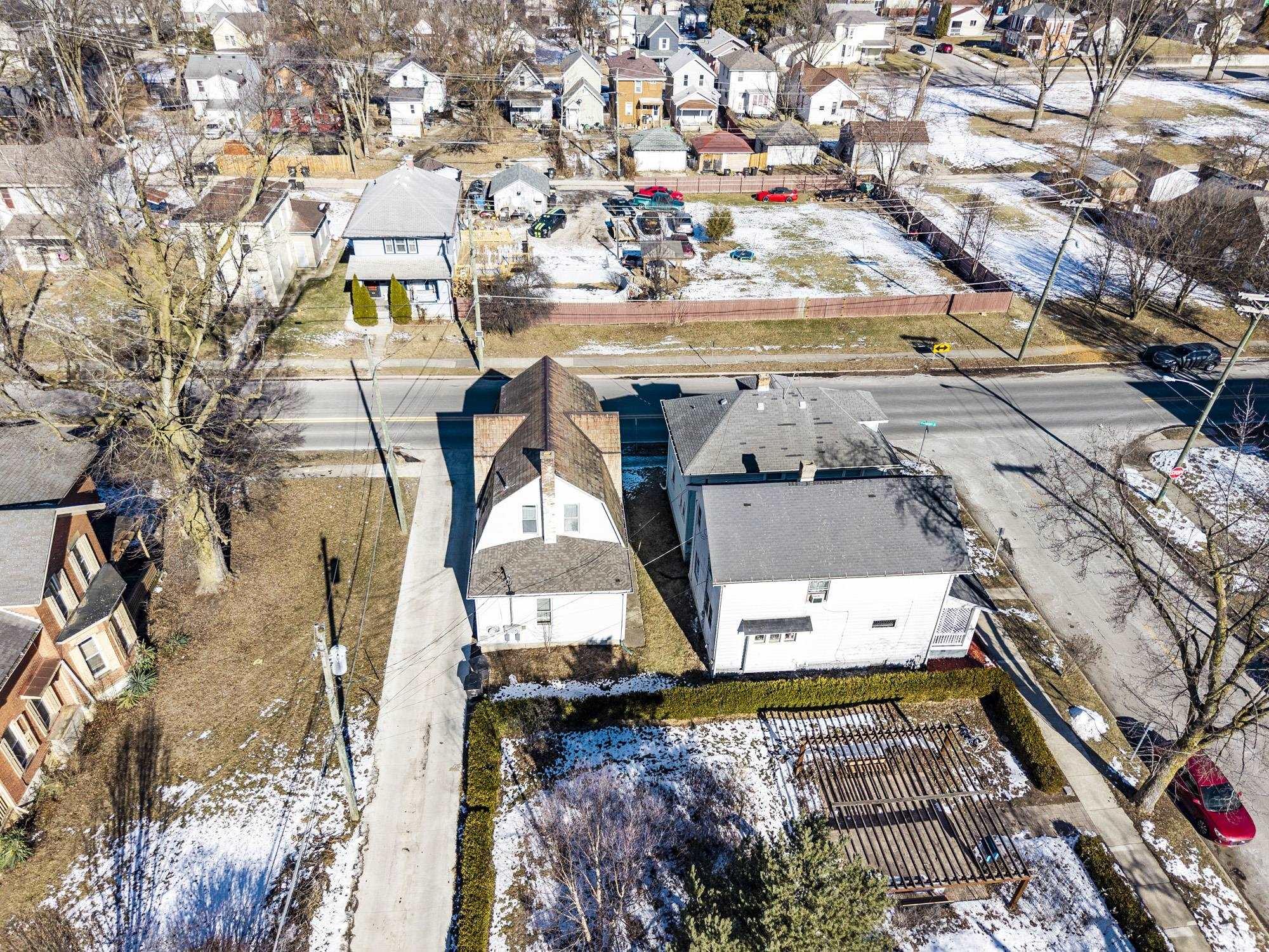 Photo 6 of 707 W Creighton Avenue