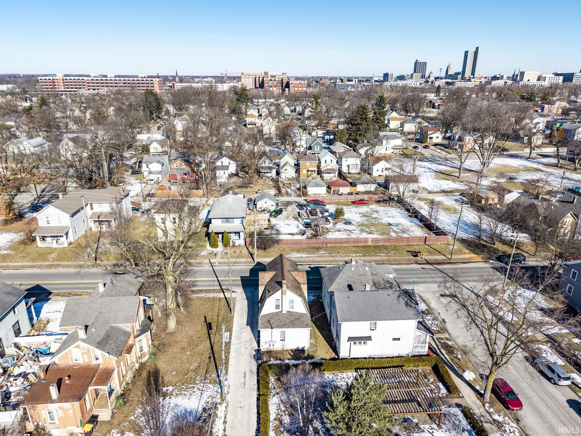 Photo 7 of 707 W Creighton Avenue