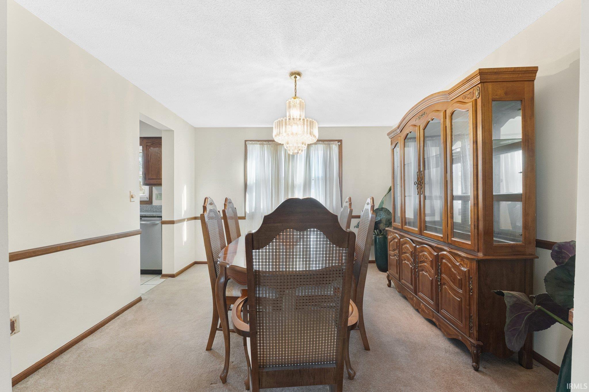 Photo 10 of 6621 Winchester Road