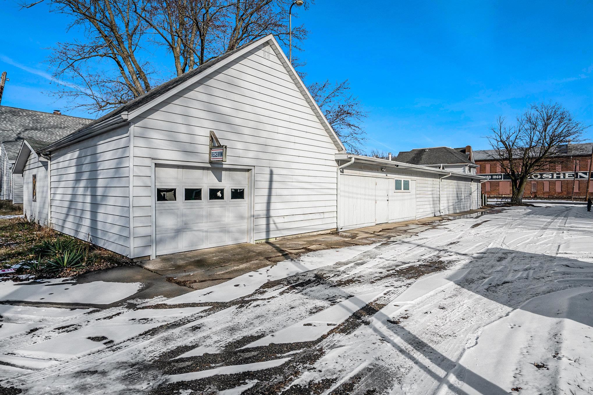 Photo 2 of 505 S 9th Street