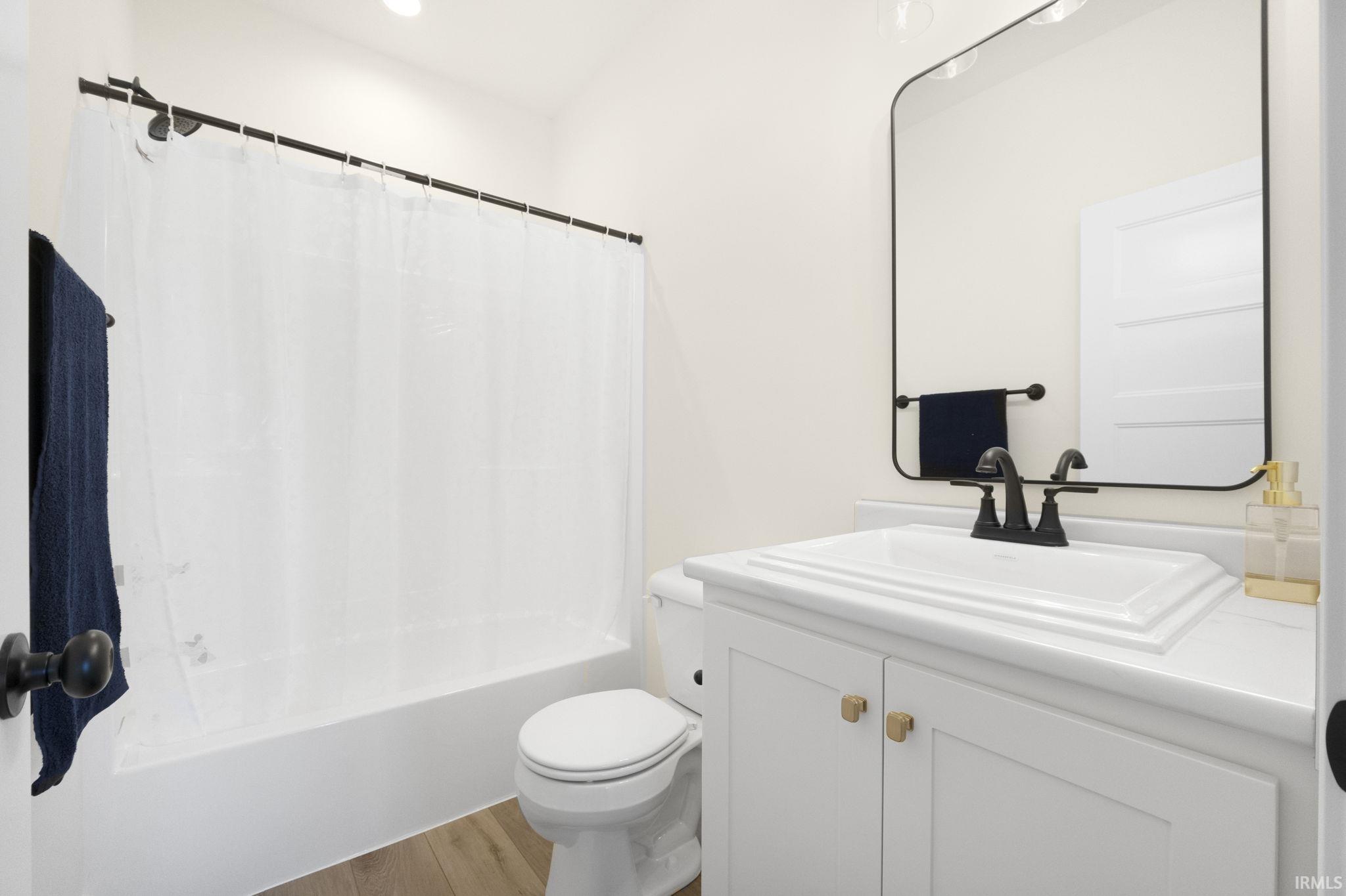 Photo 22 of 4725 Silverstone Passage