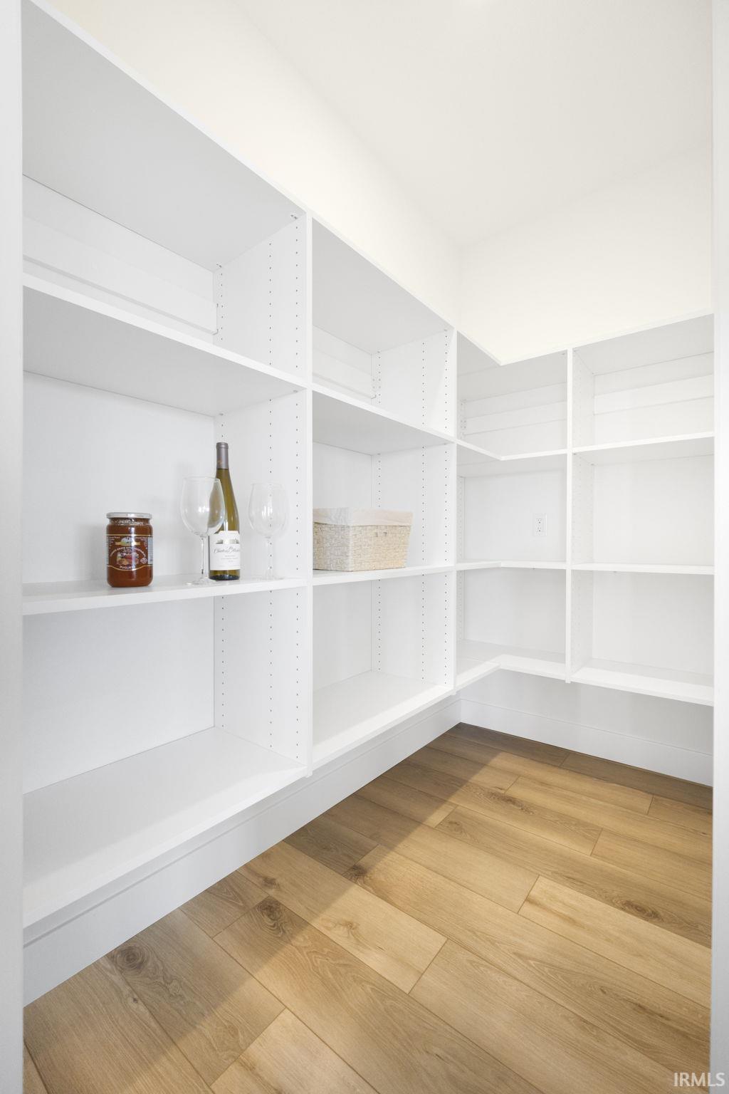 Photo 32 of 4725 Silverstone Passage